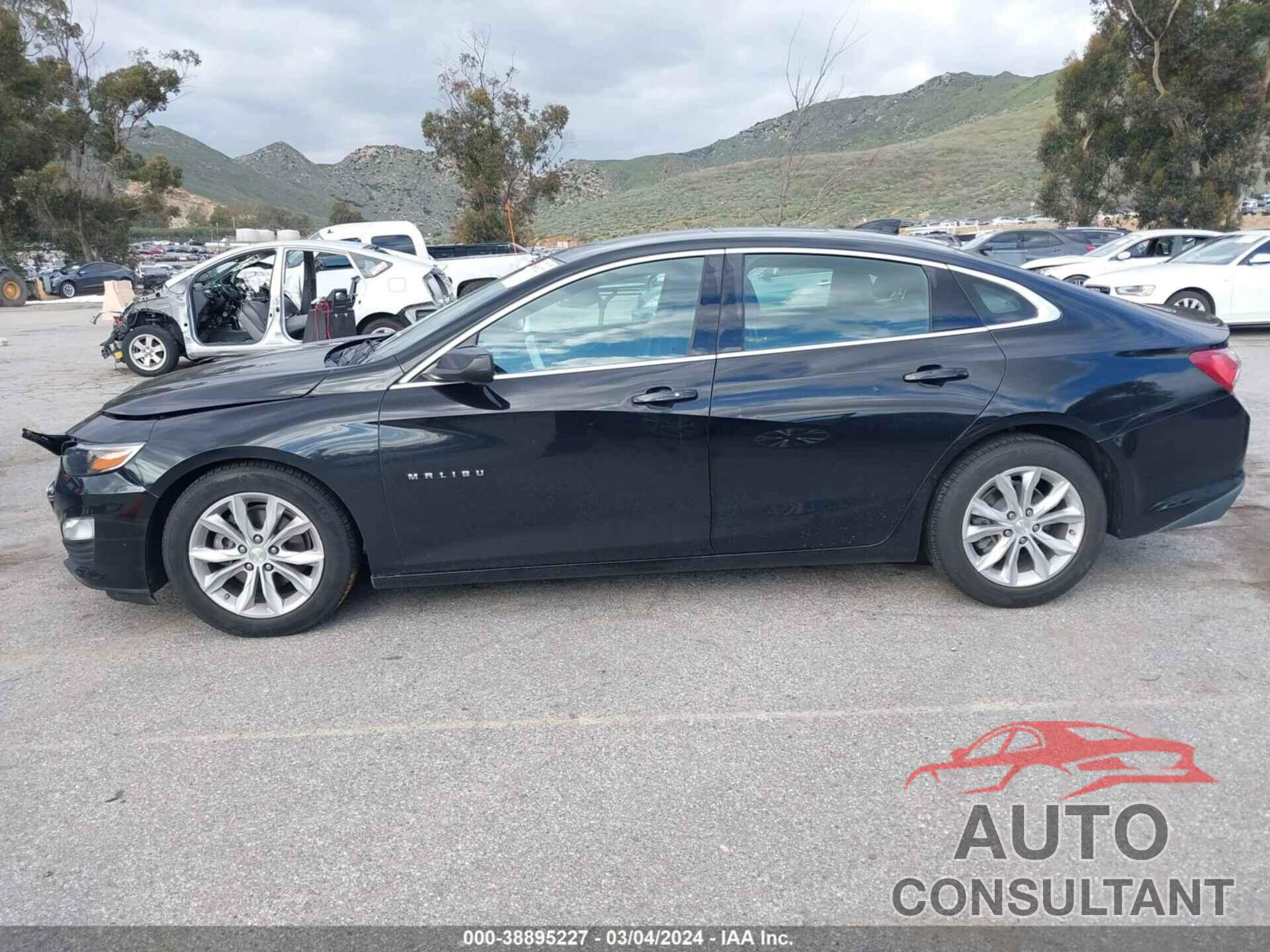 CHEVROLET MALIBU 2019 - 1G1ZD5ST1KF210065