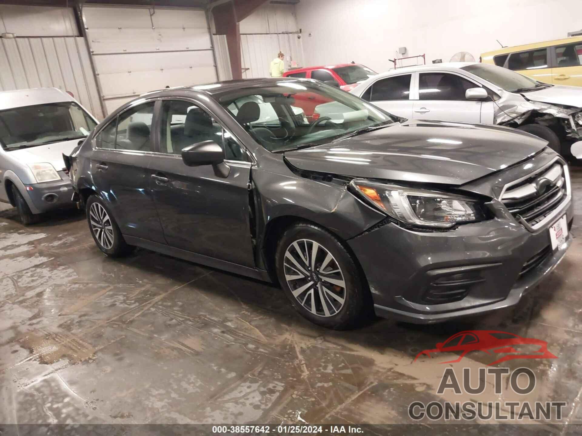 SUBARU LEGACY 2018 - 4S3BNAB67J3022515