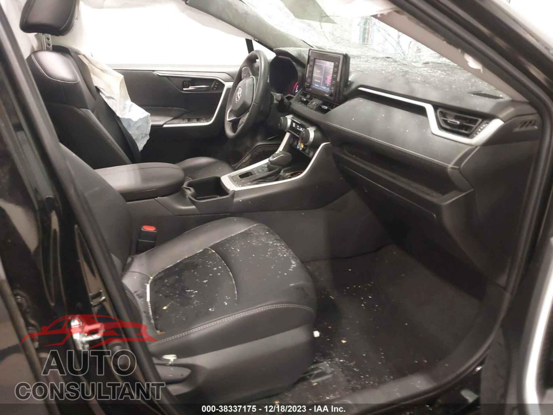 TOYOTA RAV4 2022 - 2T3A1RFV6NC314913