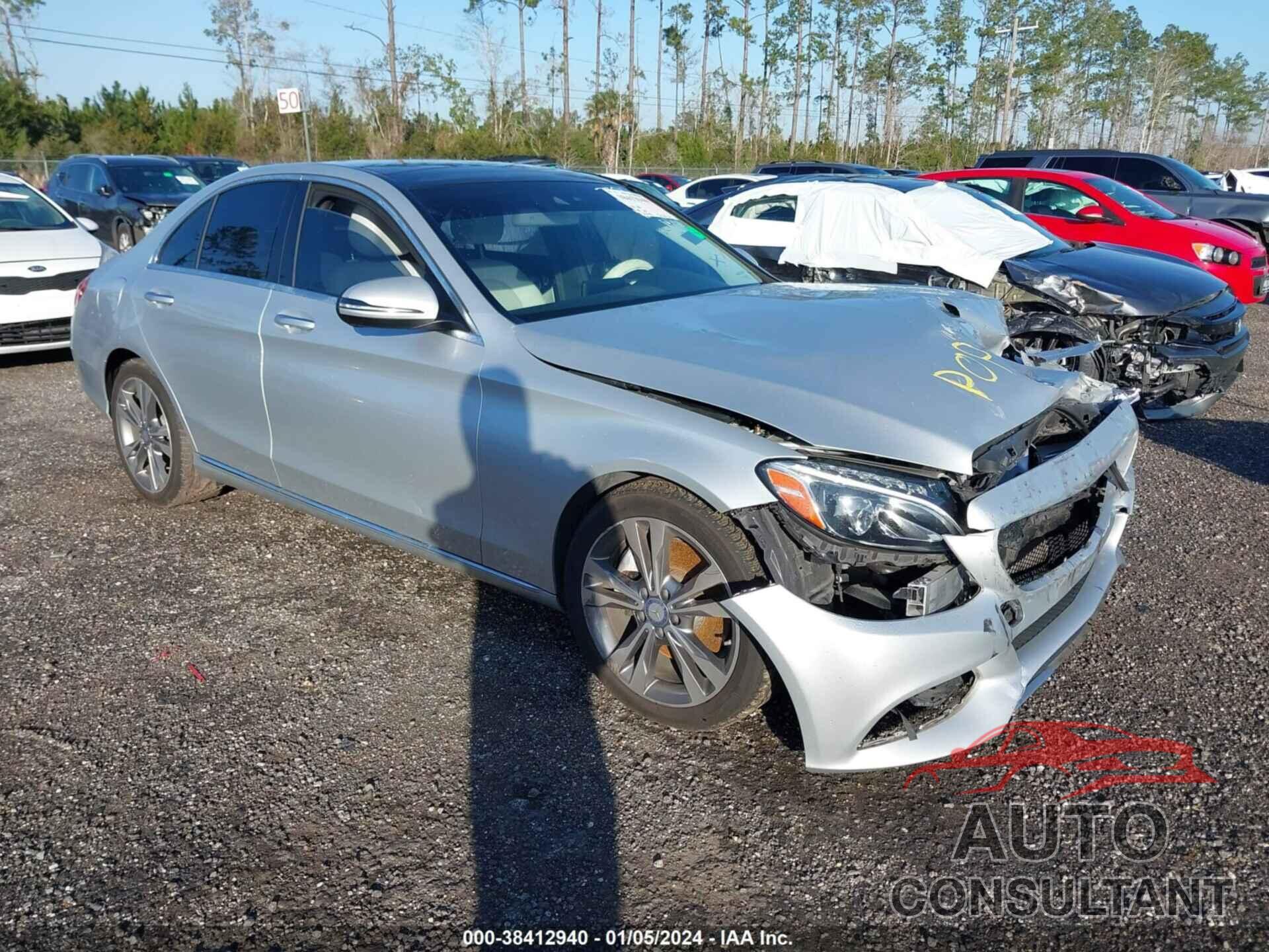 MERCEDES-BENZ C 300 2017 - 55SWF4JB9HU190876