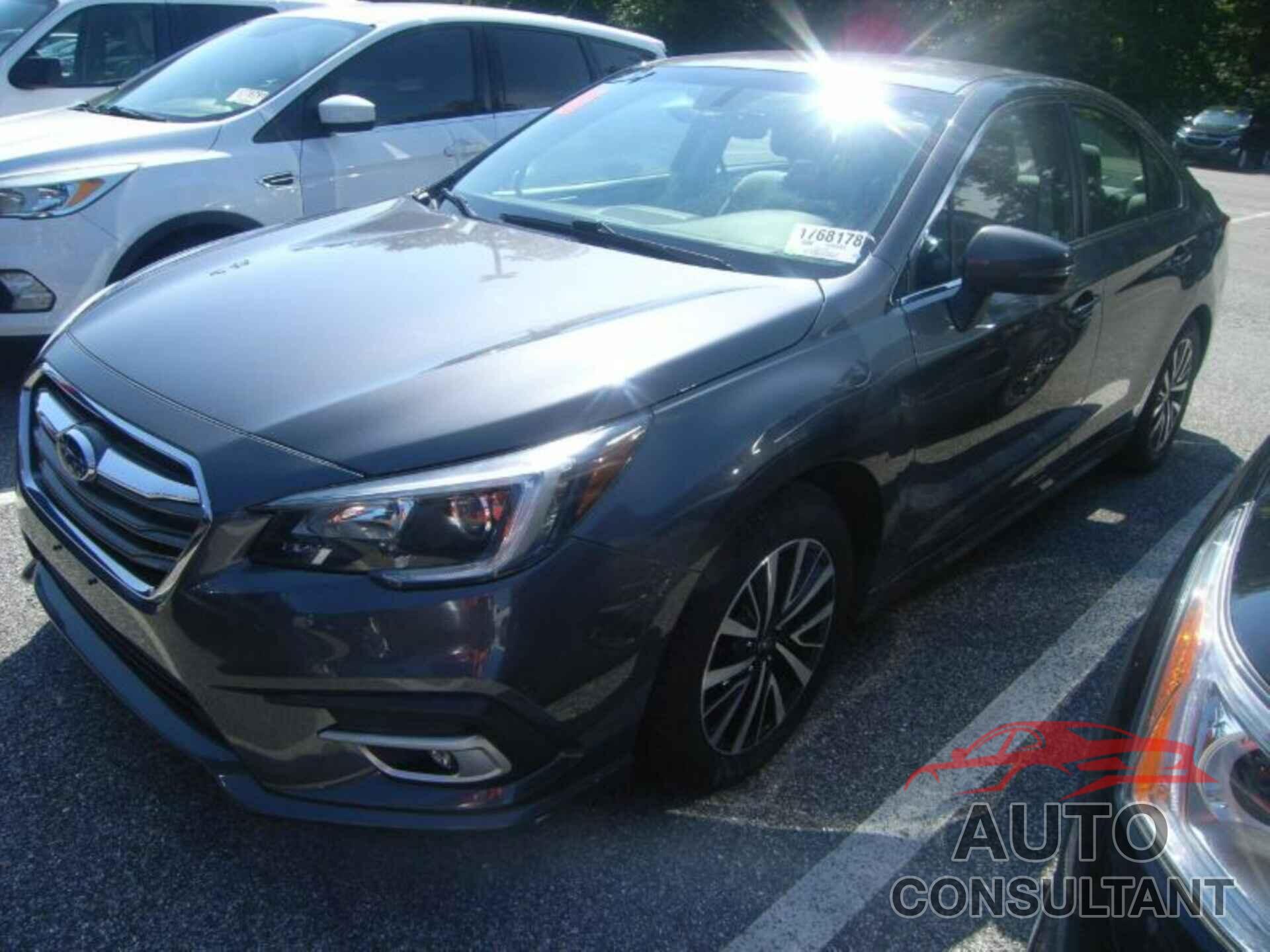 SUBARU LEGACY 2018 - 4S3BNAF62J3035831