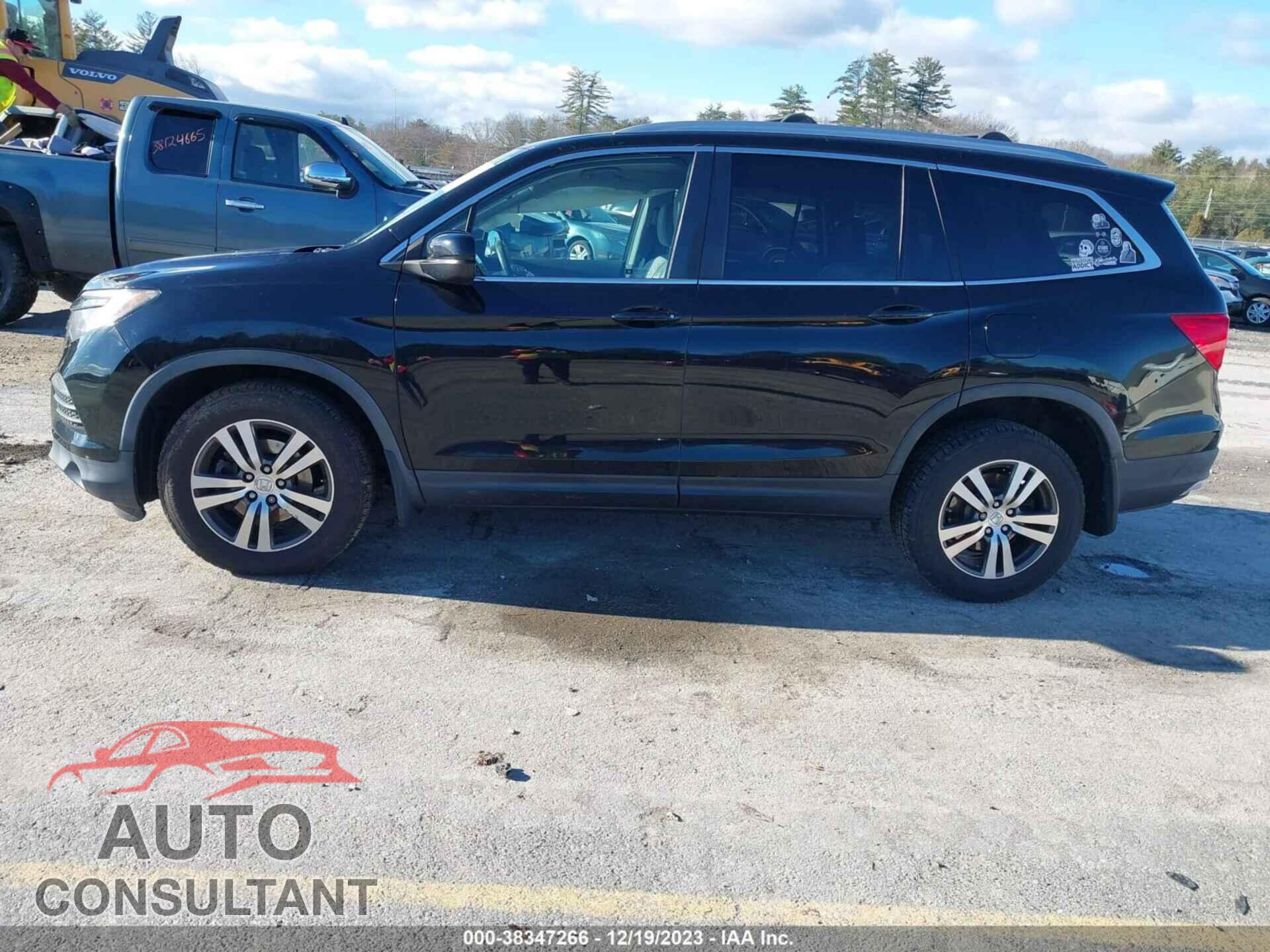 HONDA PILOT 2017 - 5FNYF6H52HB048990