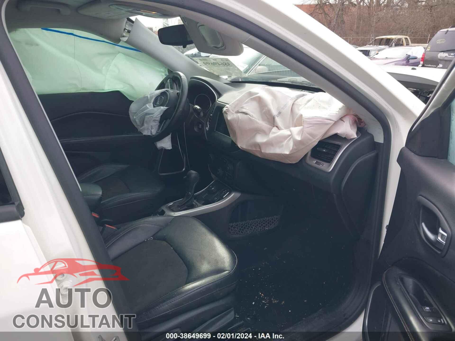 JEEP COMPASS 2020 - 3C4NJDBB8LT217697