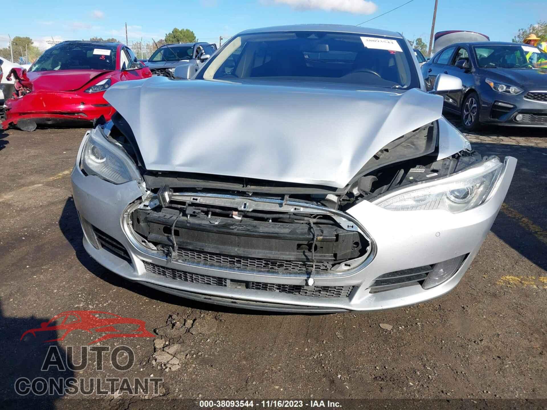 TESLA MODEL S 2015 - 5YJSA1E24FF118455