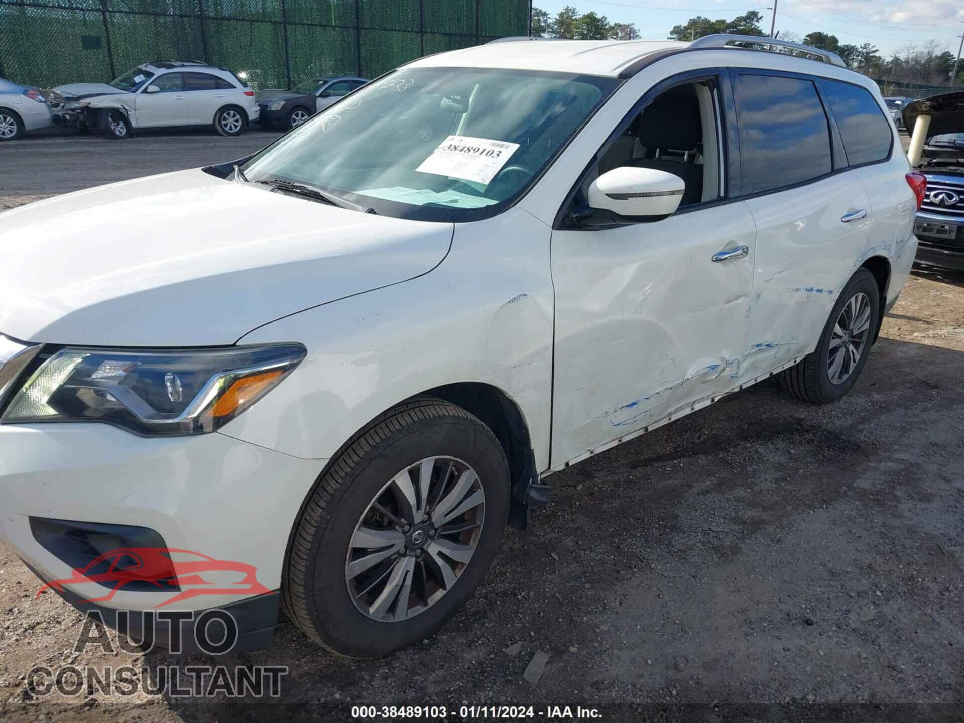 NISSAN PATHFINDER 2017 - 5N1DR2MM7HC901811