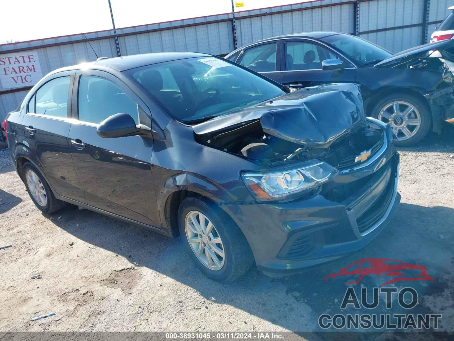 CHEVROLET SONIC 2018 - 1G1JD5SH5J4123840