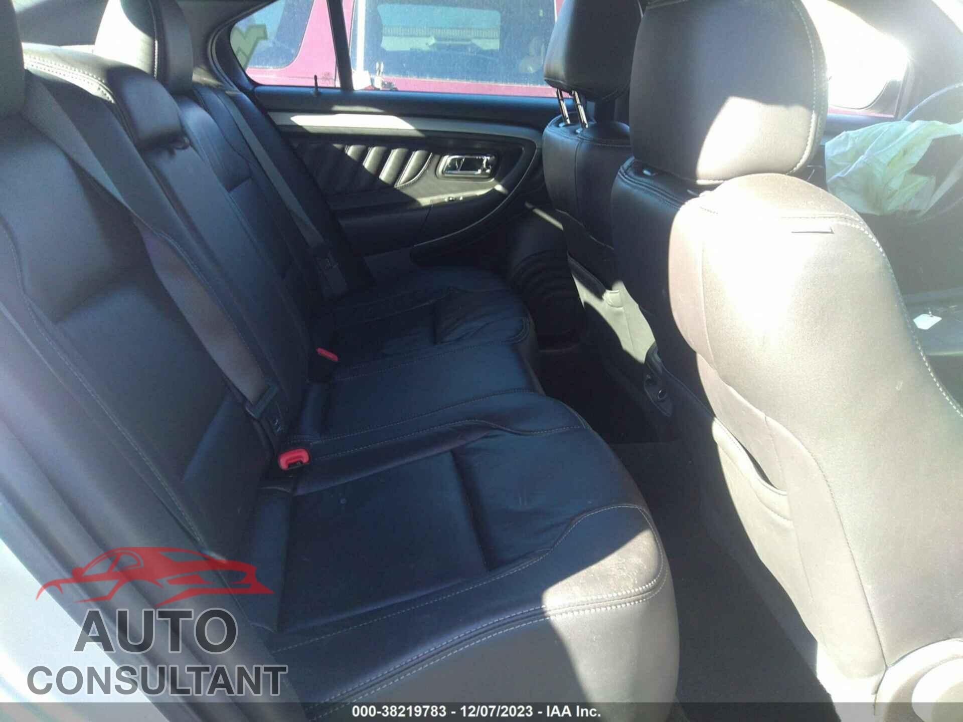 FORD TAURUS 2016 - 1FAHP2E86GG129201