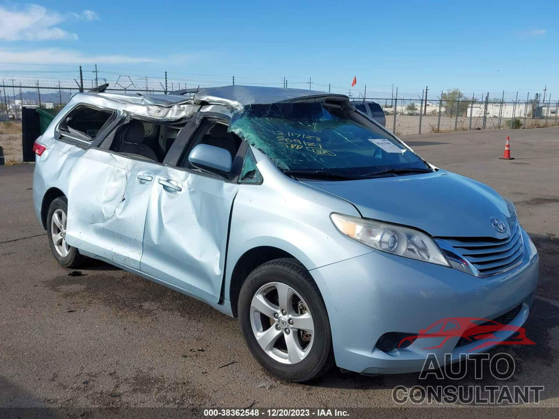 TOYOTA SIENNA 2017 - 5TDKZ3DCXHS767352