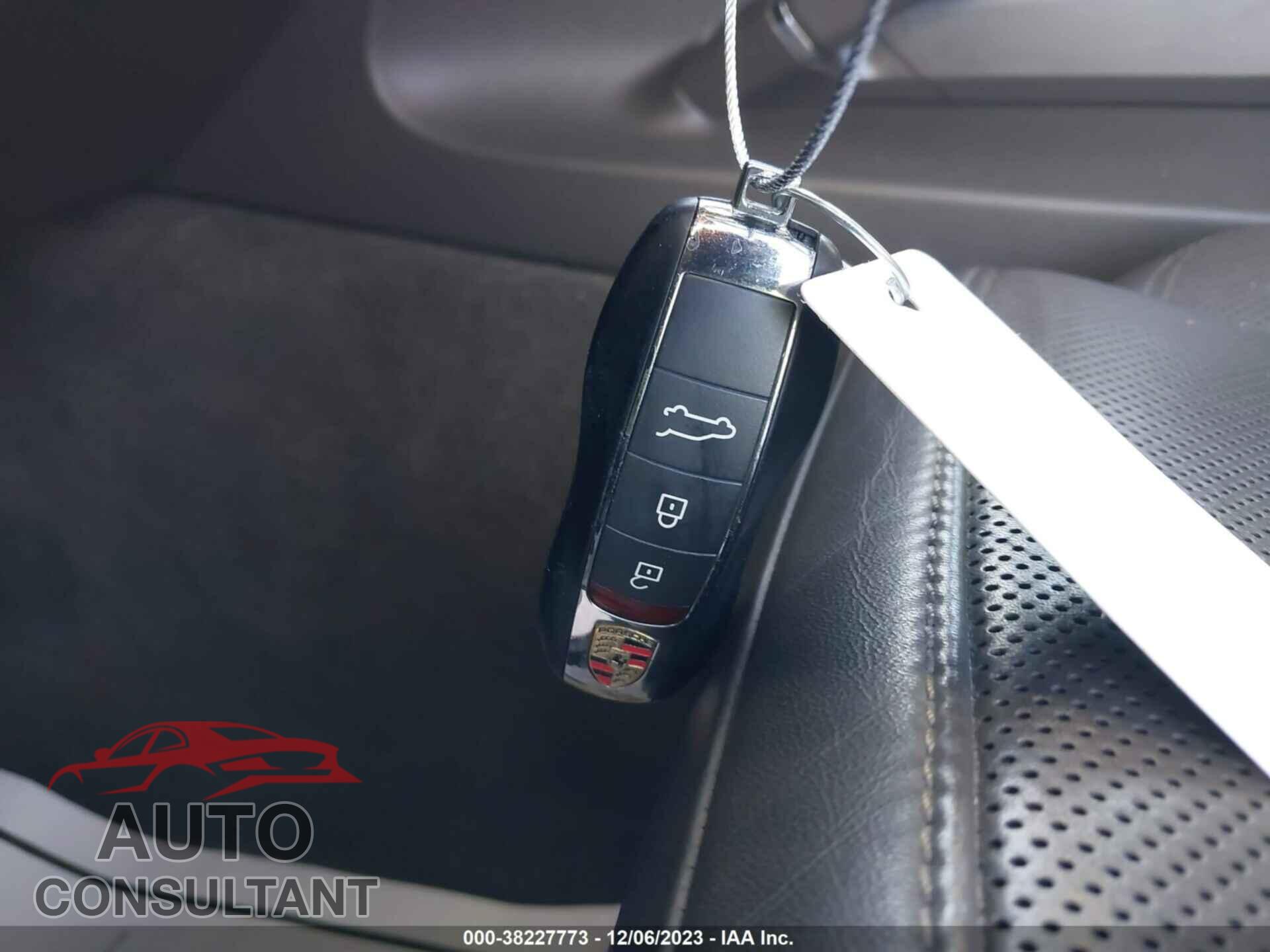 PORSCHE CAYENNE 2016 - WP1AA2A2XGKA14207
