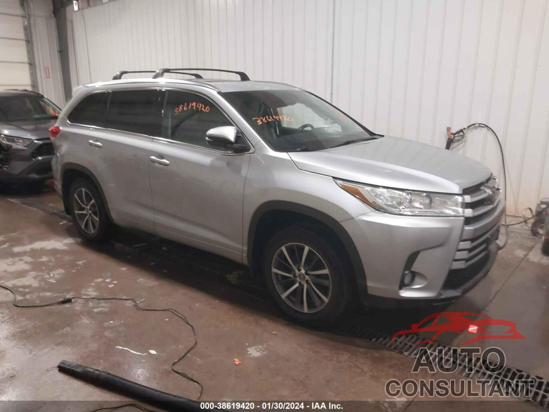 TOYOTA HIGHLANDER 2017 - 5TDJZRFH1HS507879