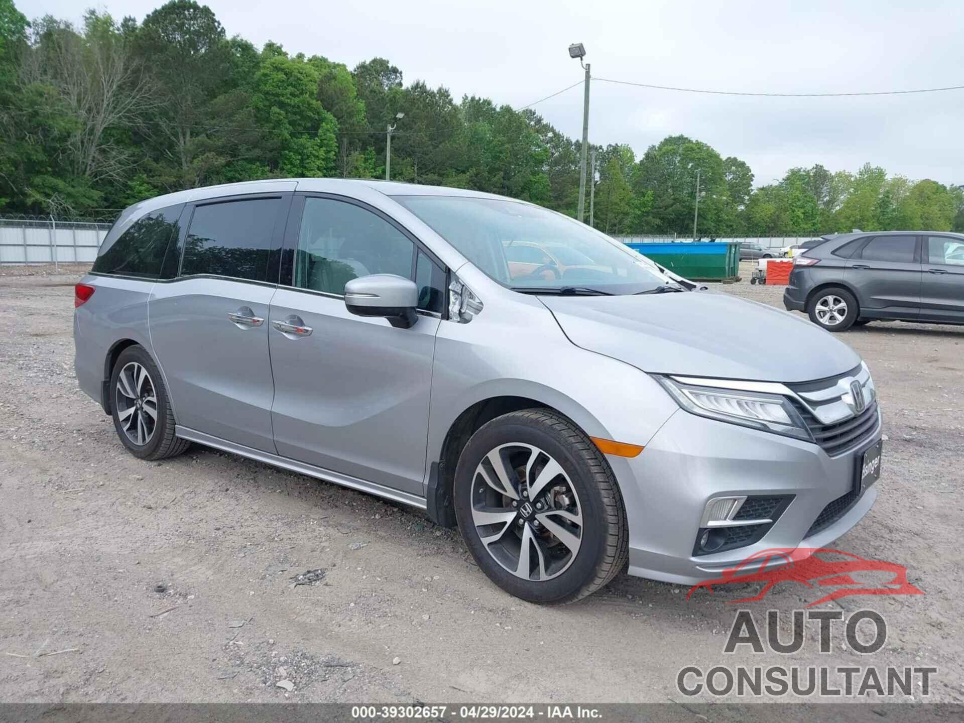 HONDA ODYSSEY 2018 - 5FNRL6H92JB015705