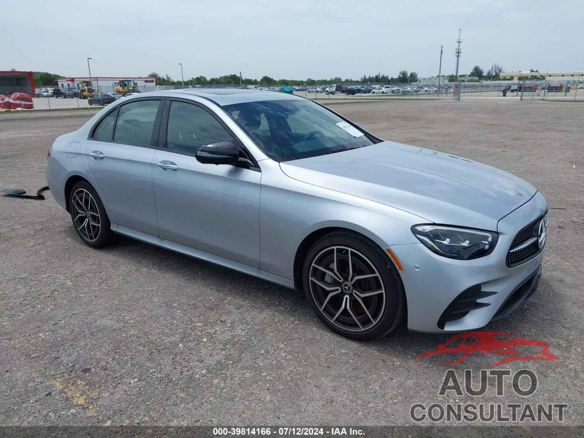 MERCEDES-BENZ E 350 2023 - W1KZF8DB9PB188246