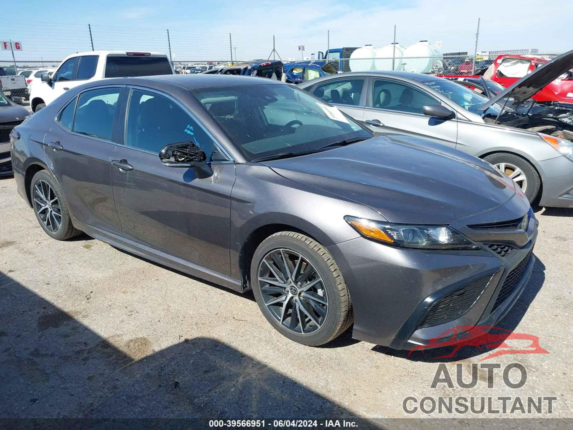 TOYOTA CAMRY 2023 - 4T1G11AKXPU738694