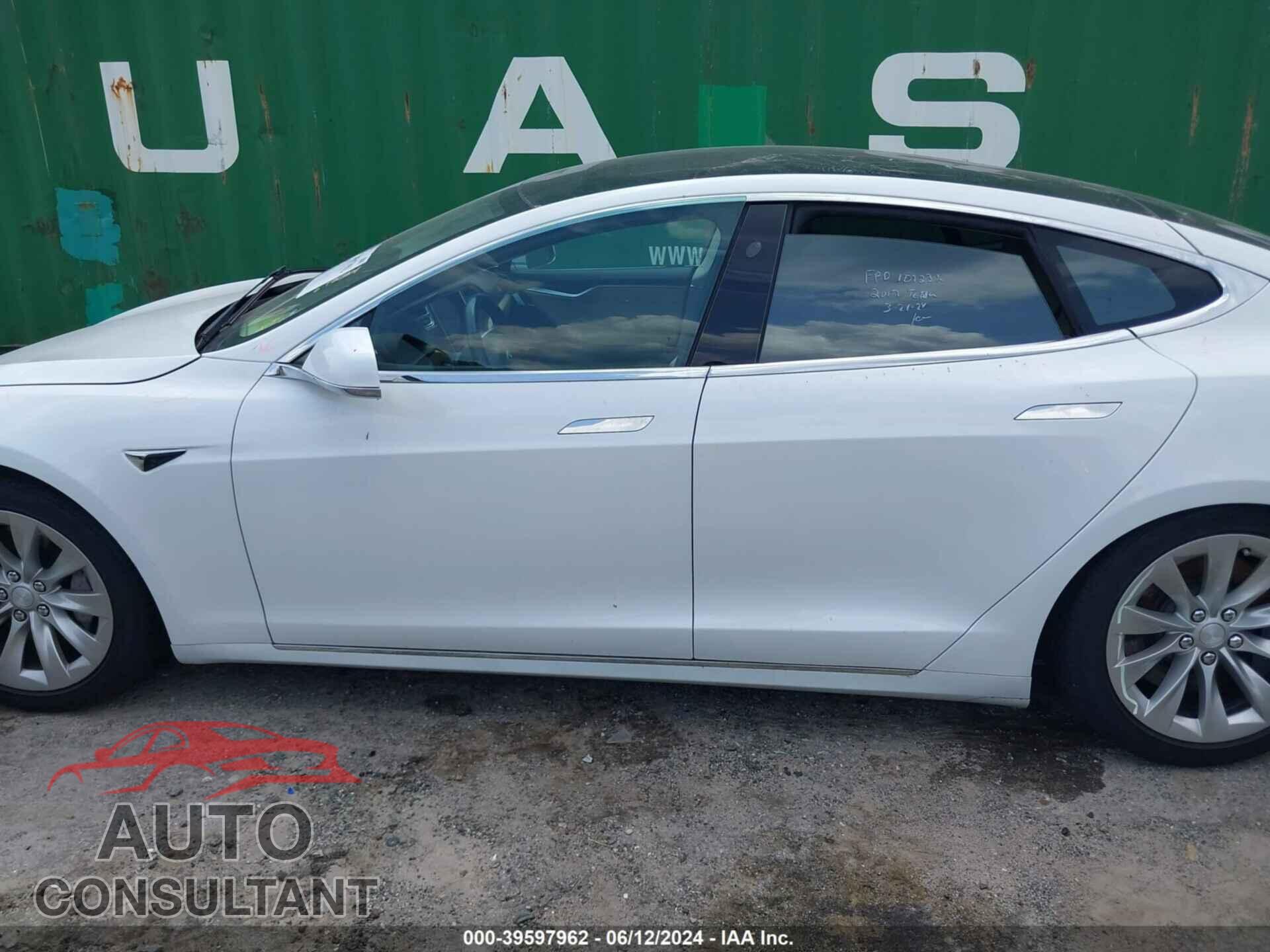 TESLA MODEL S 2017 - 5YJSA1E26HF190664