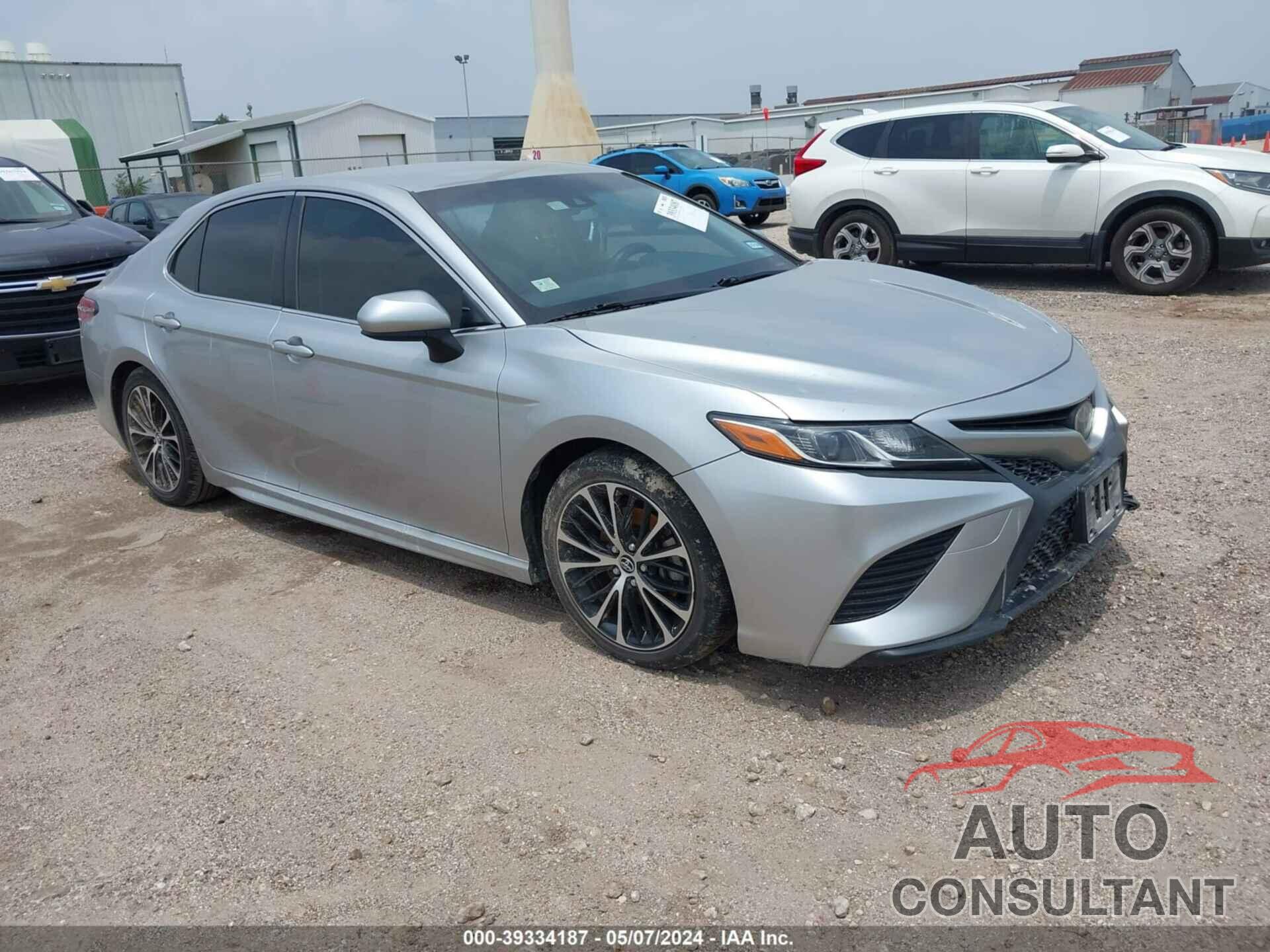 TOYOTA CAMRY 2018 - JTNB11HKXJ3027252