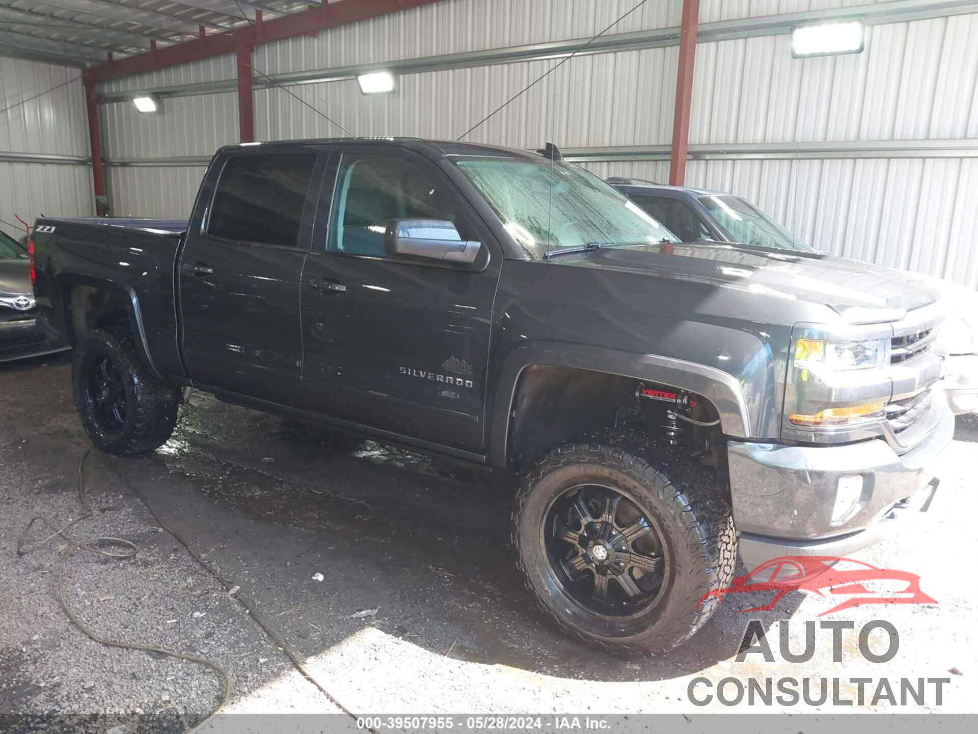 CHEVROLET SILVERADO 1500 2017 - 3GCUKREC8HG233859