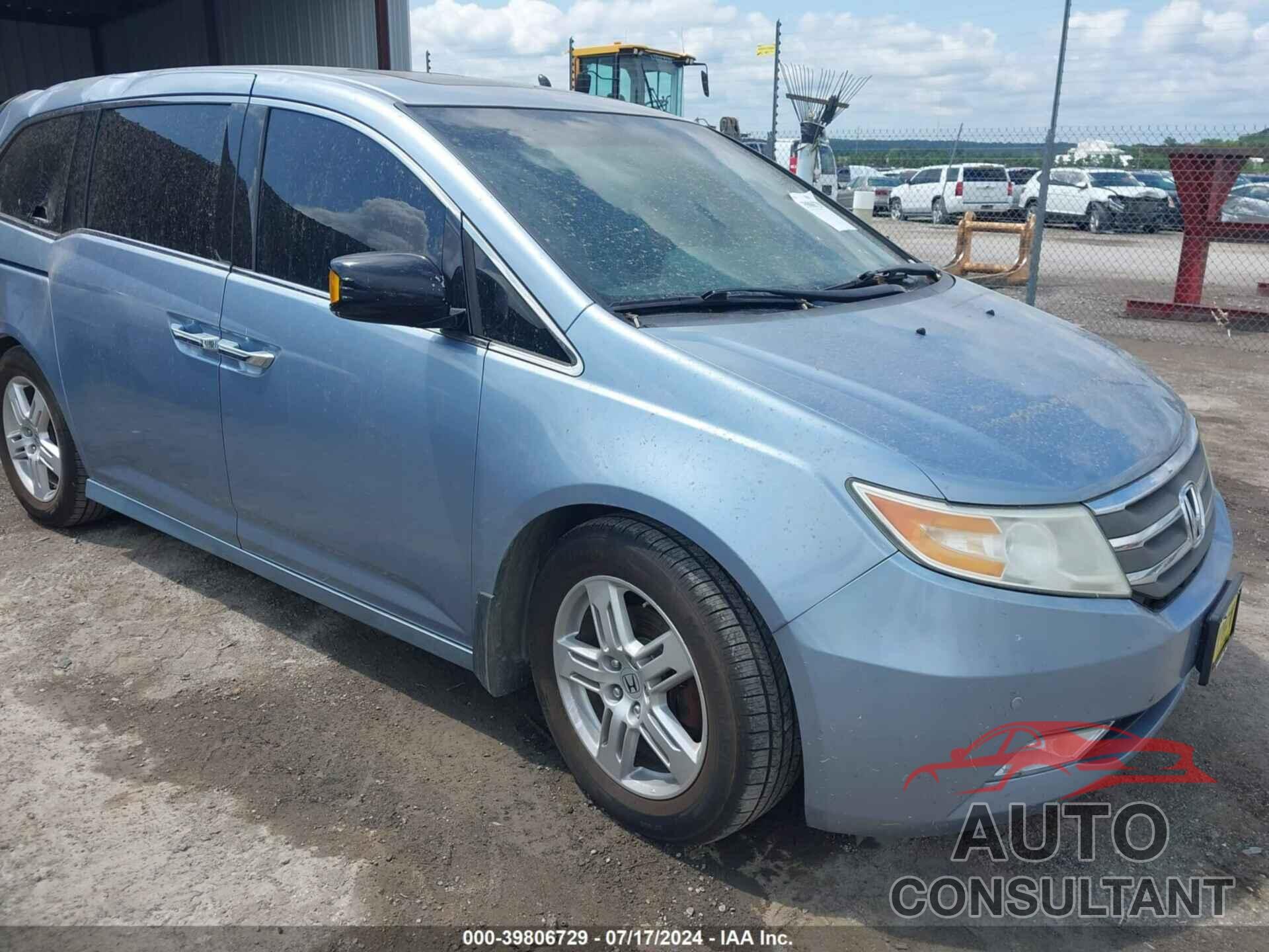 HONDA ODYSSEY 2013 - 5FNRL5H95DB068106