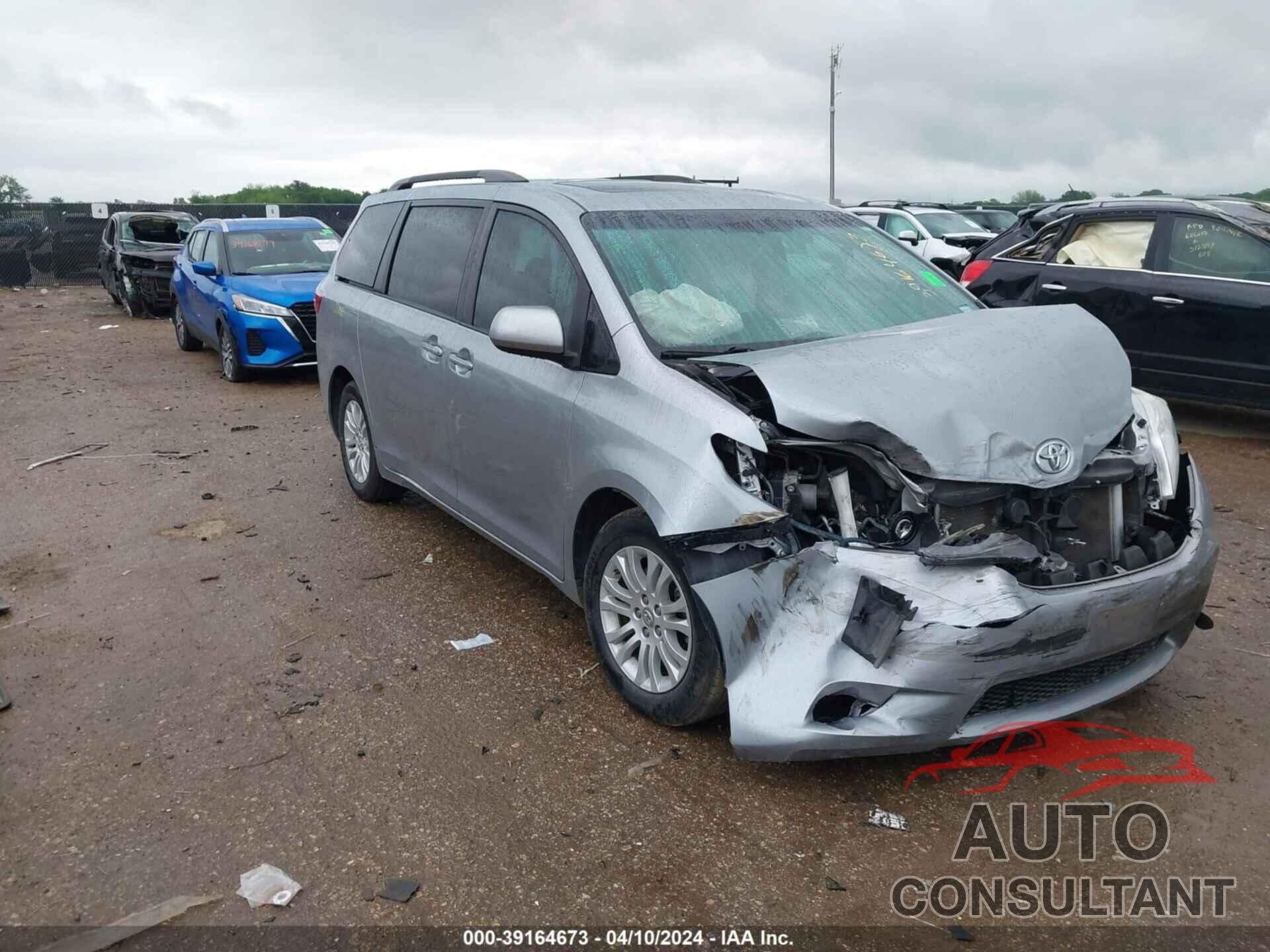 TOYOTA SIENNA 2017 - 5TDYZ3DC6HS897302