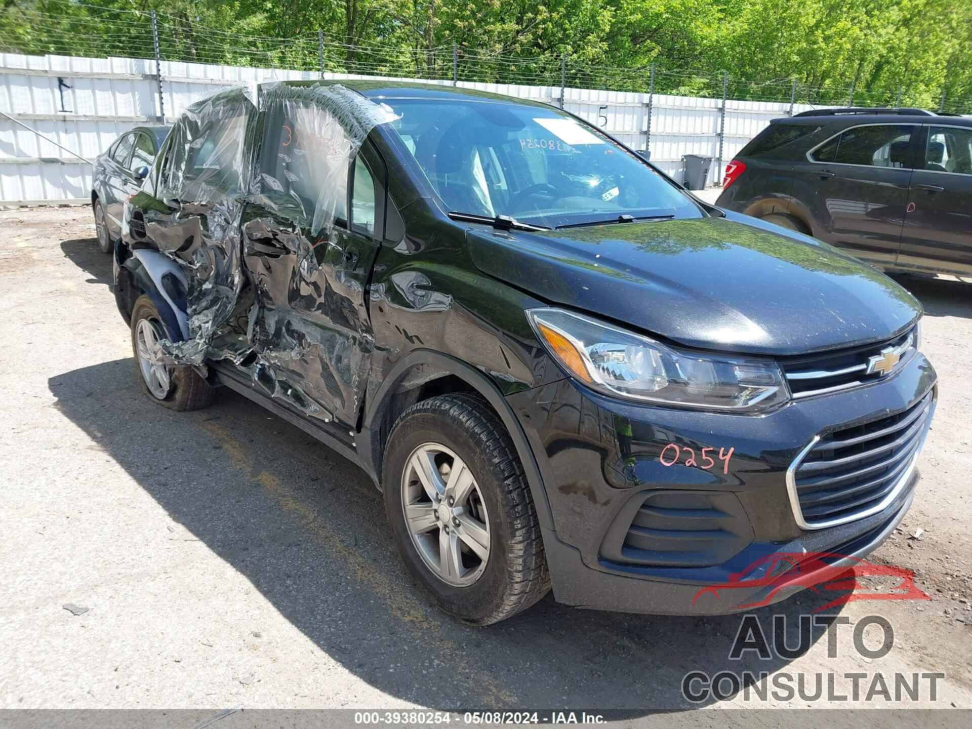 CHEVROLET TRAX 2018 - 3GNCJNSB4JL359417