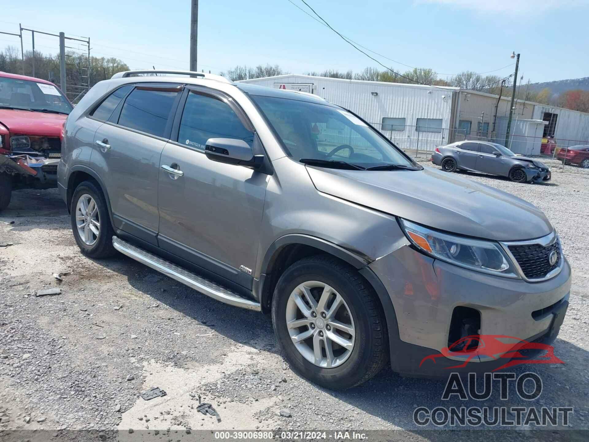 KIA SORENTO 2015 - 5XYKTDA78FG644030