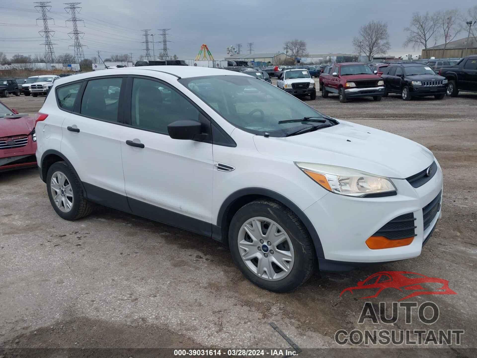 FORD ESCAPE 2016 - 1FMCU0F71GUB00953