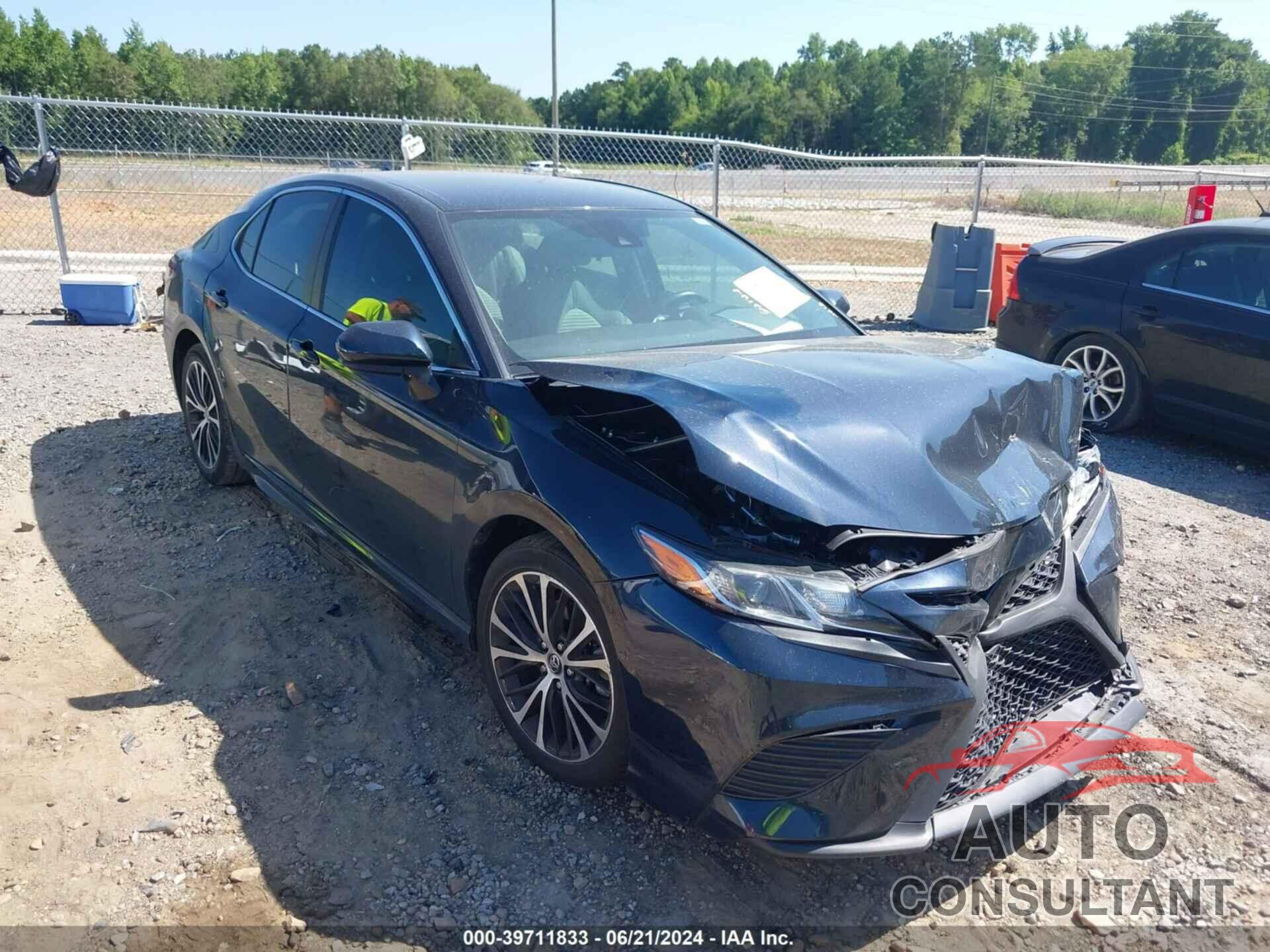 TOYOTA CAMRY 2019 - 4T1B11HK9KU818822