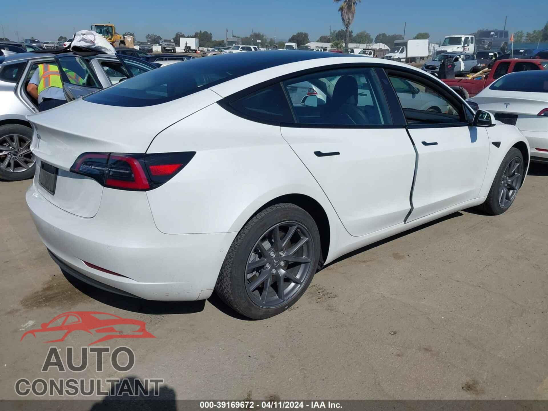 TESLA MODEL 3 2022 - 5YJ3E1EA9NF172607