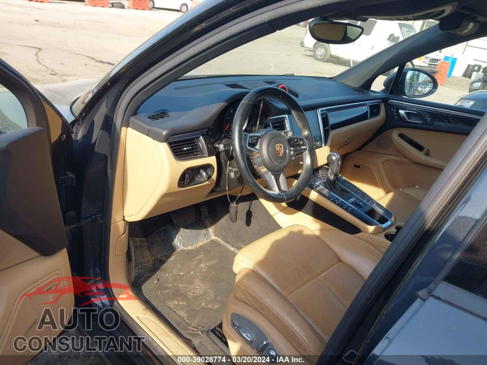 PORSCHE MACAN 2018 - WP1AA2A59JLB00975
