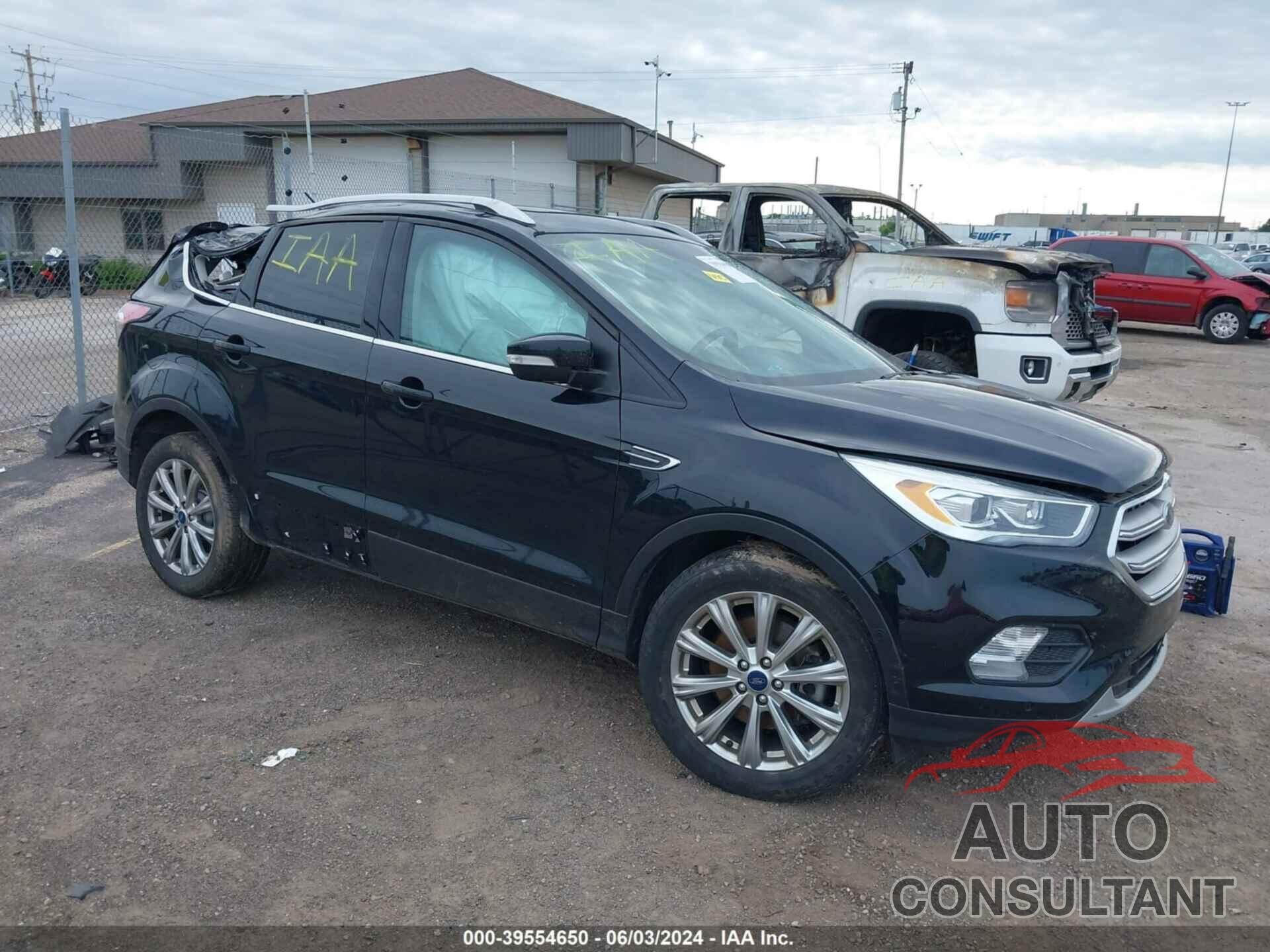 FORD ESCAPE 2018 - 1FMCU9J94JUA09244