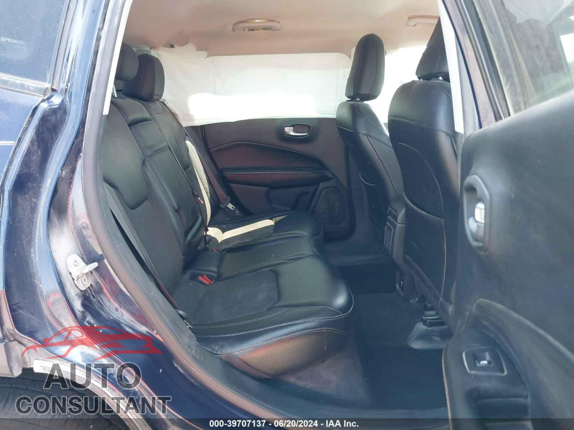 JEEP COMPASS 2018 - 3C4NJDBB5JT107638