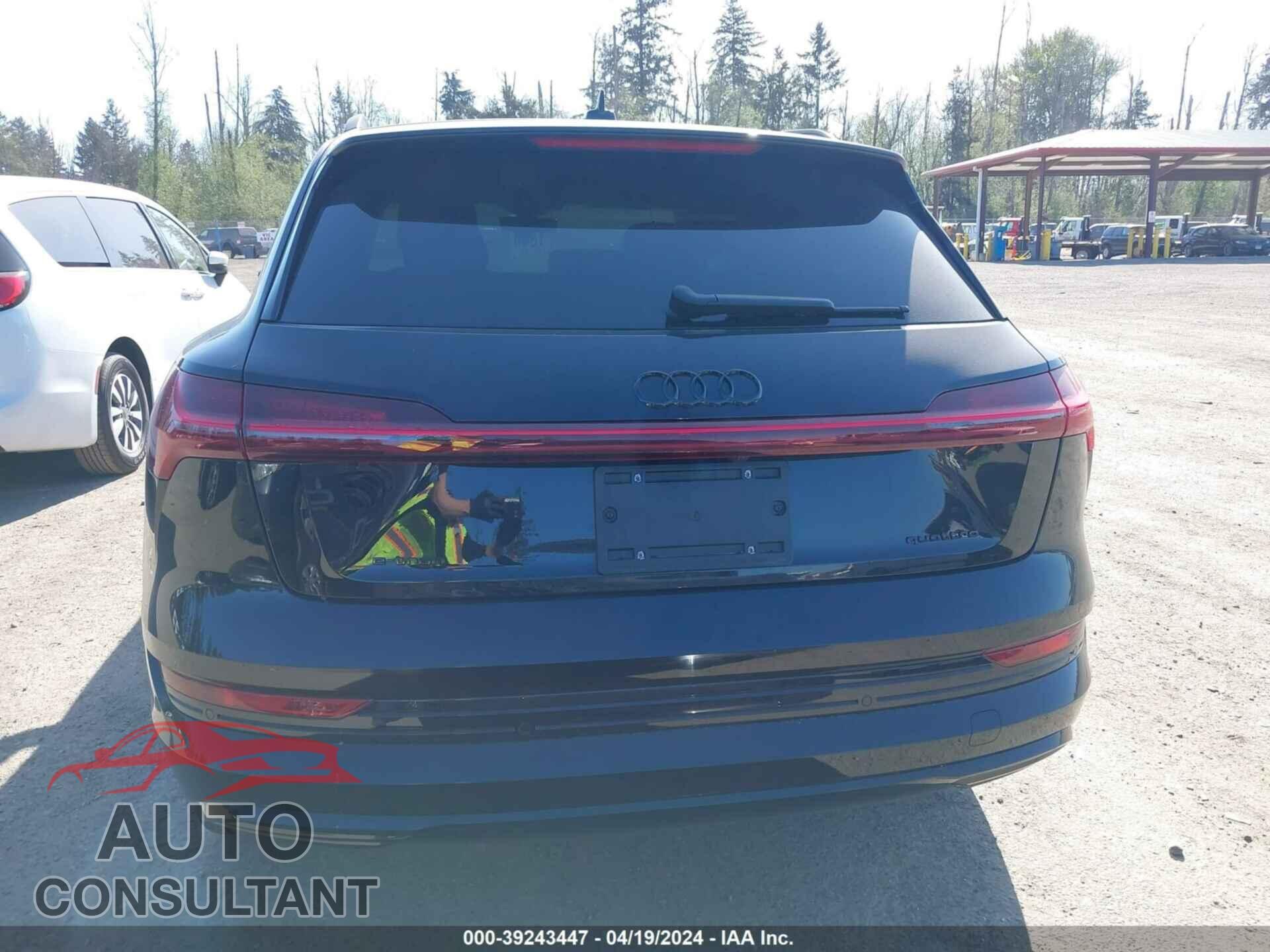 AUDI E-TRON 2021 - WA1VAAGE2MB037162