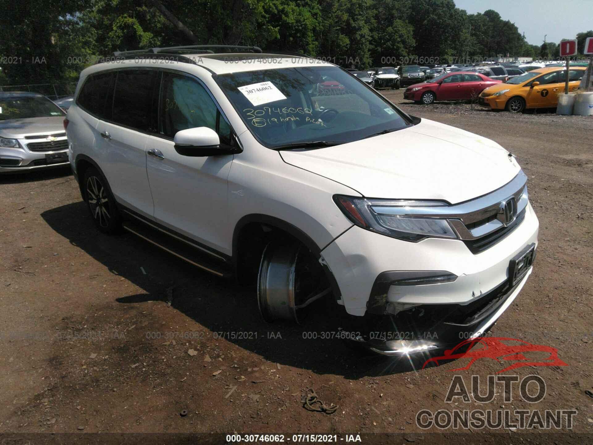 HONDA PILOT 2019 - 5FNYF6H06KB002915