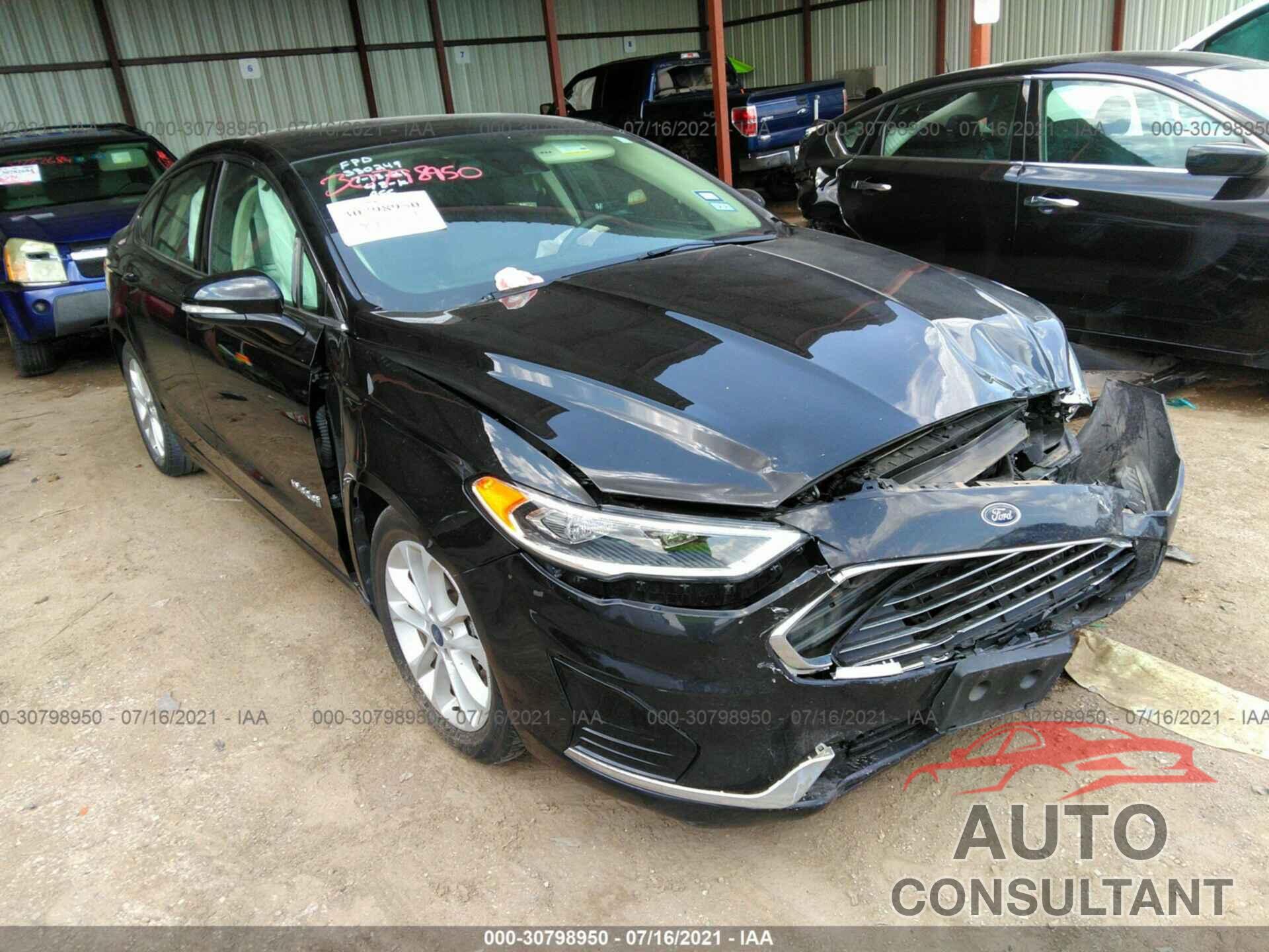 FORD FUSION HYBRID 2019 - 3FA6P0MU7KR180993