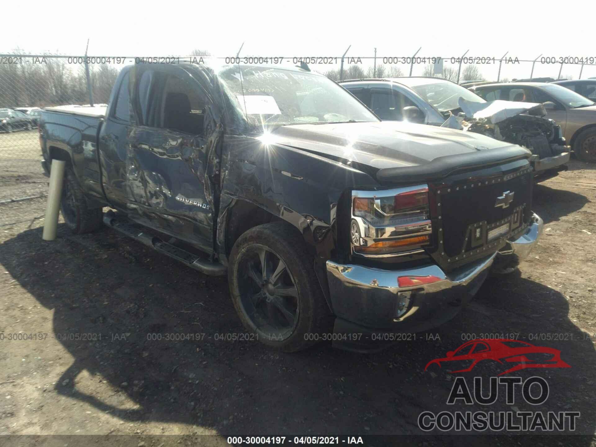 CHEVROLET SILVERADO 1500 2017 - 1GCVKREC3HZ355033