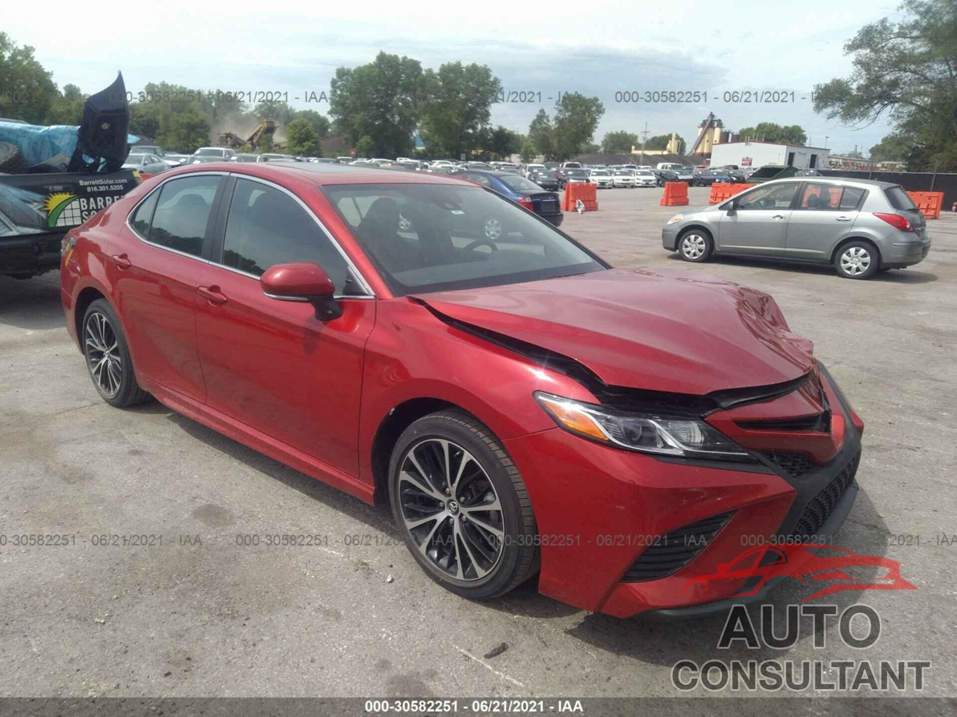 TOYOTA CAMRY 2019 - 4T1B11HK1KU267348