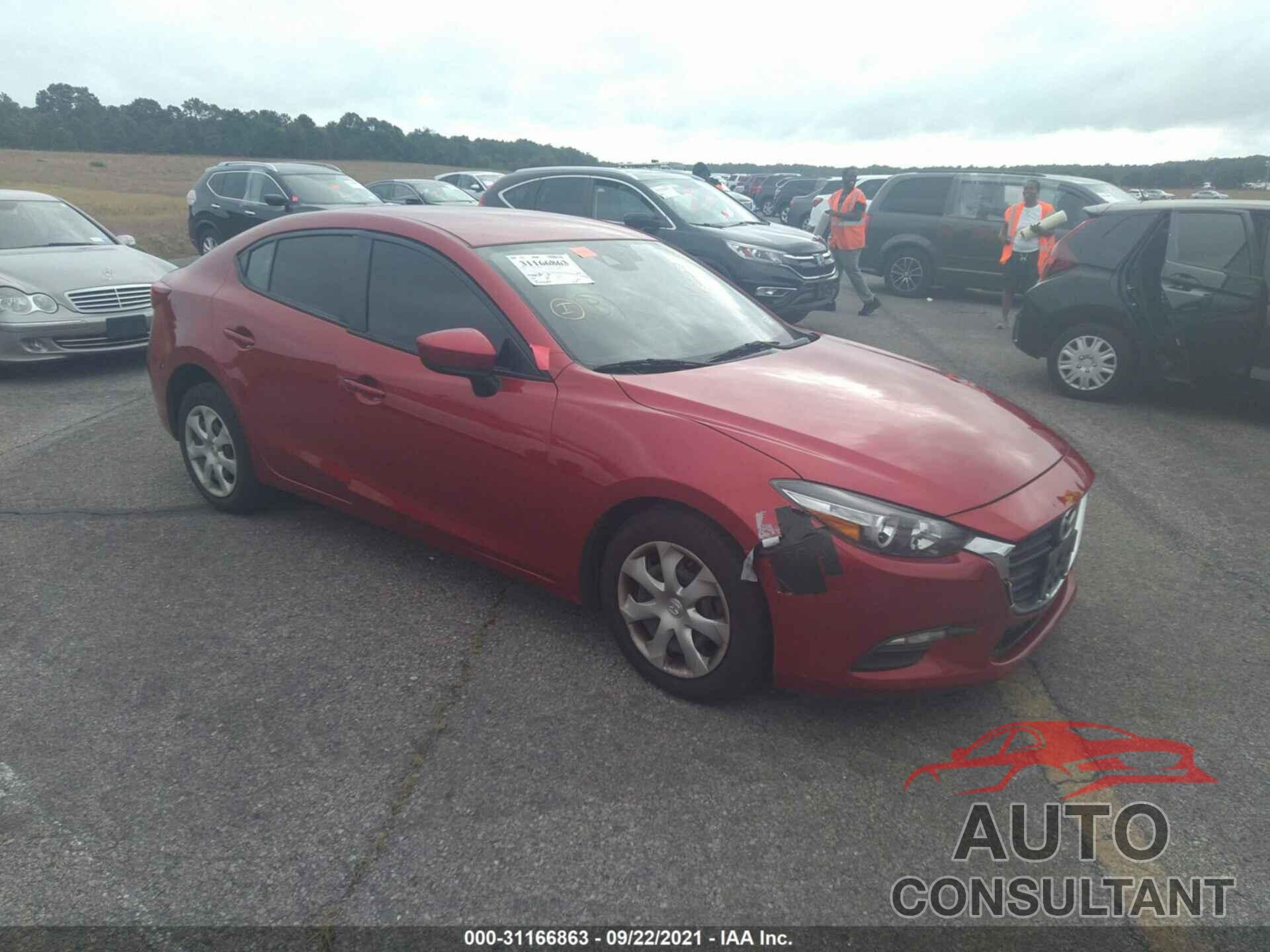 MAZDA MAZDA3 4-DOOR 2018 - 3MZBN1U70JM162455