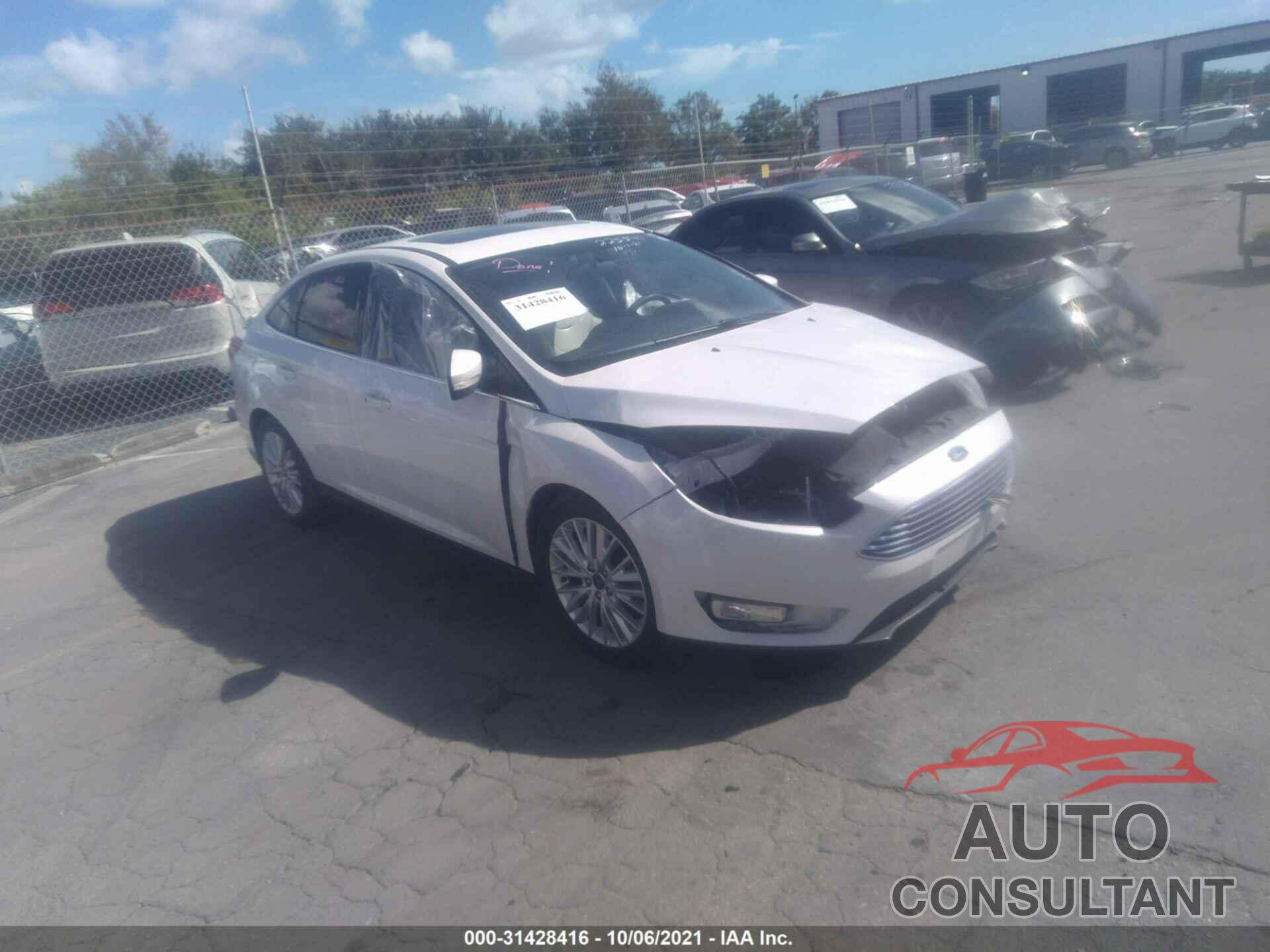 FORD FOCUS 2018 - 1FADP3J22JL323647