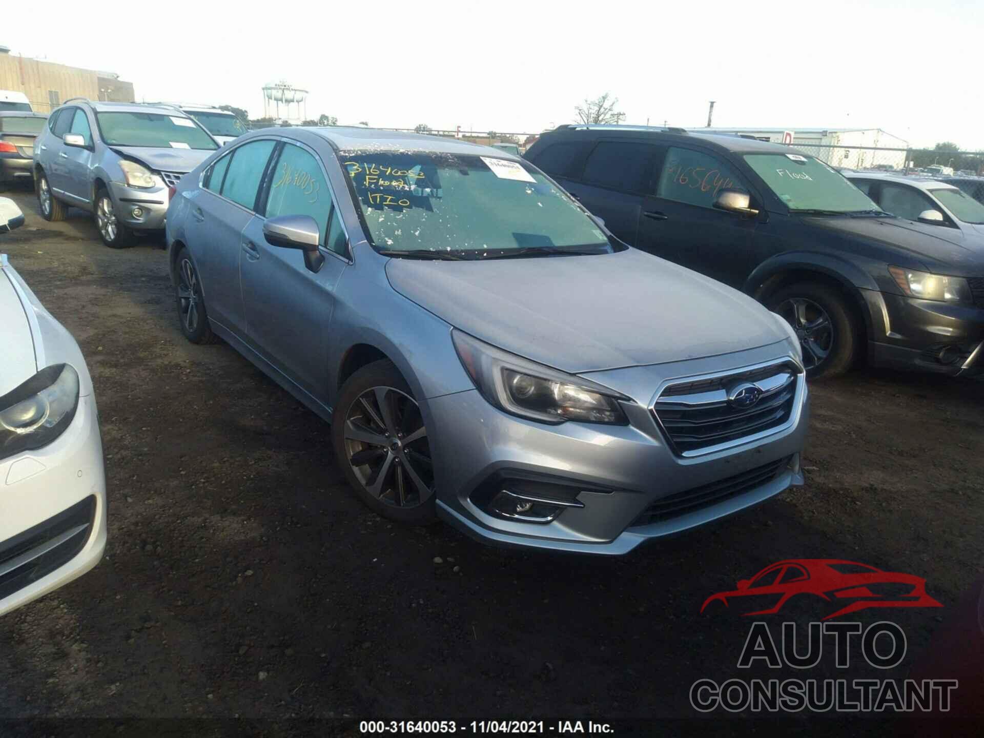 SUBARU LEGACY 2018 - 4S3BNAK60J3009427