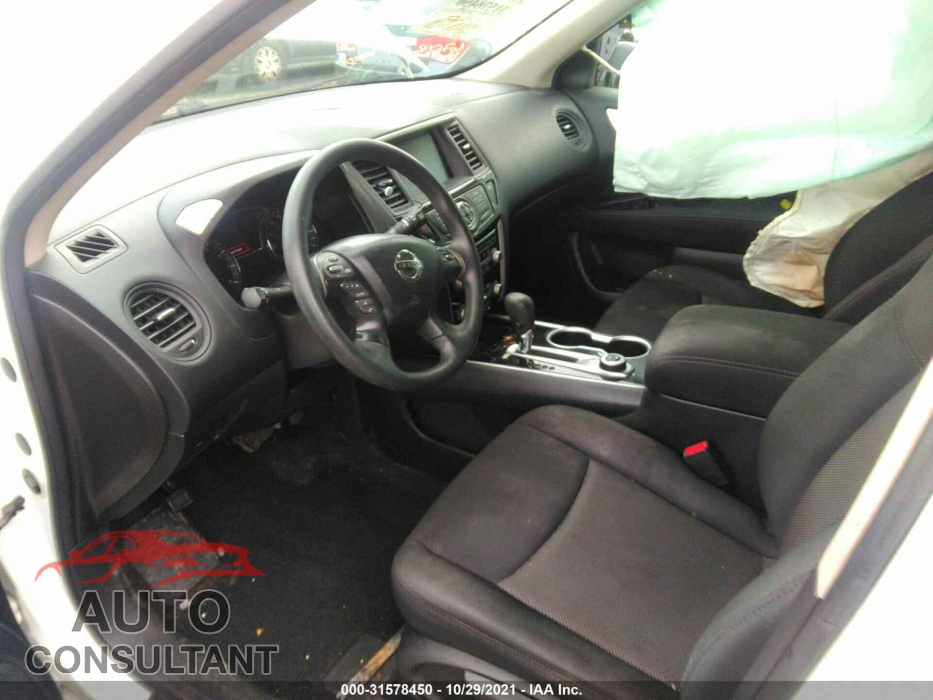 NISSAN PATHFINDER 2017 - 5N1DR2MM2HC606504