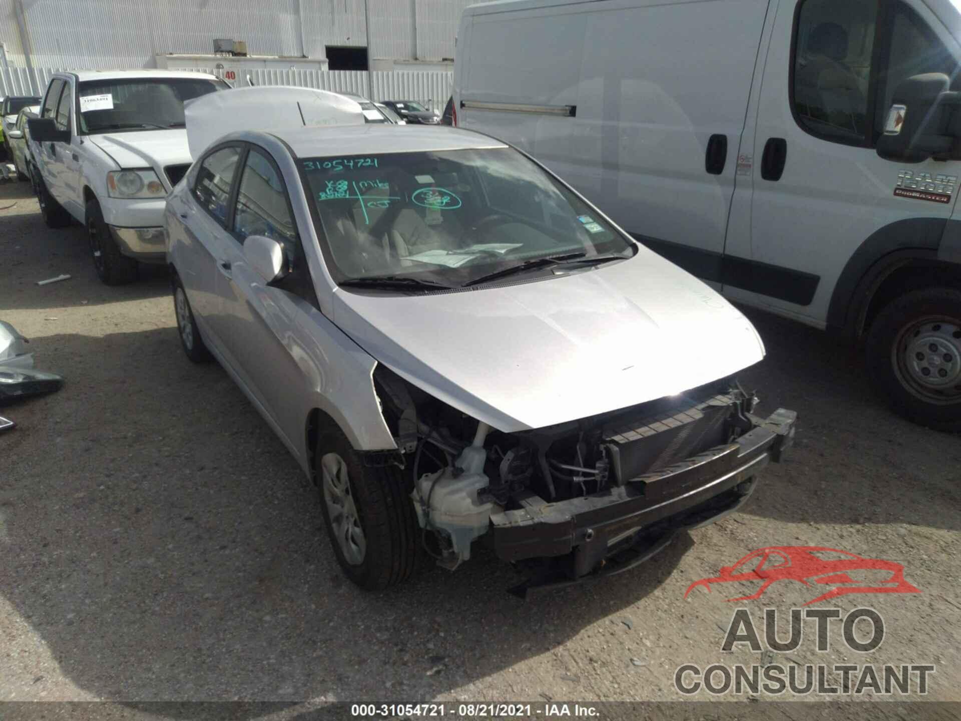 HYUNDAI ACCENT 2017 - KMHCT4AE8HU193505