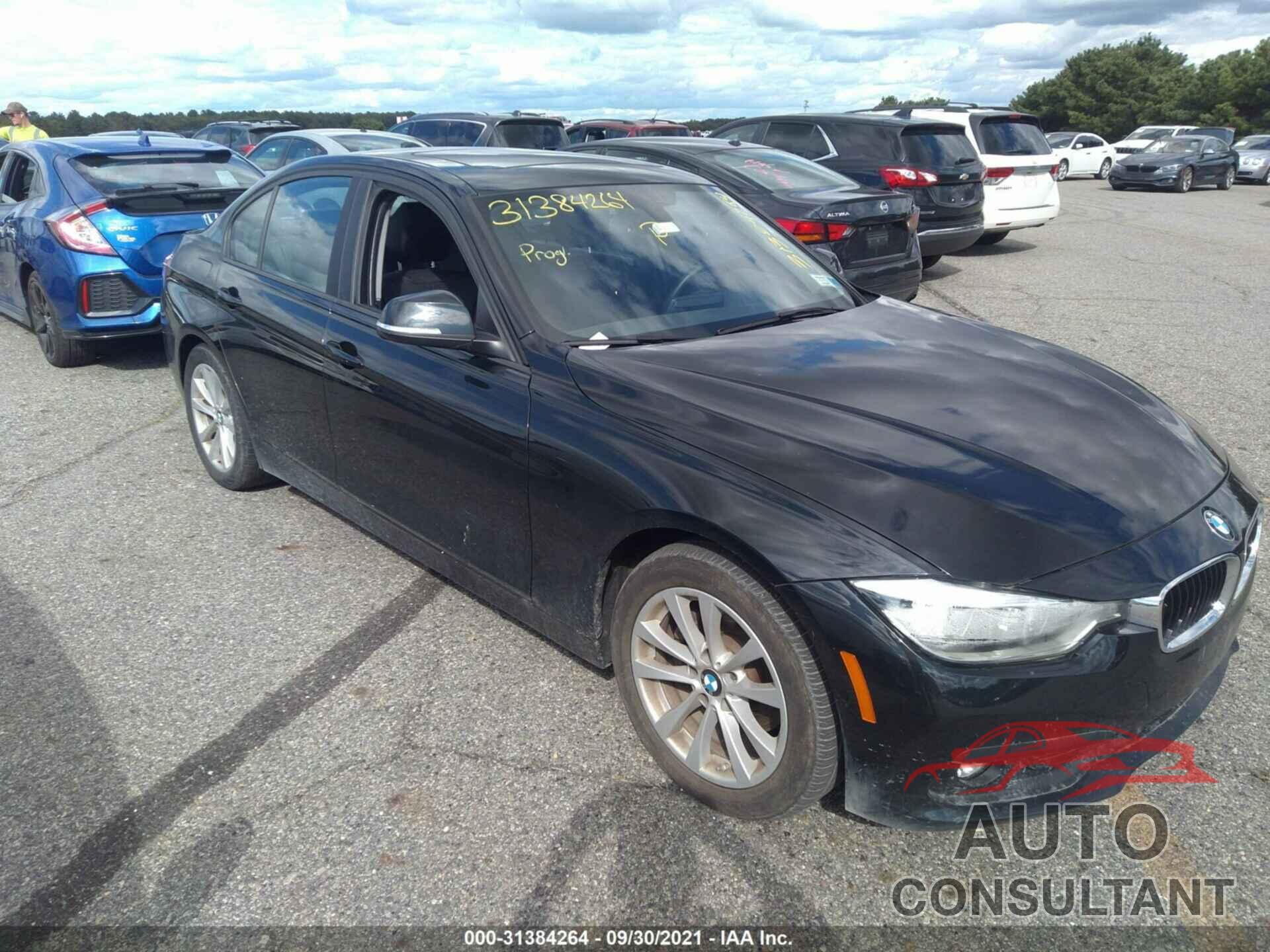 BMW 3 SERIES 2018 - WBA8A3C52JA505376