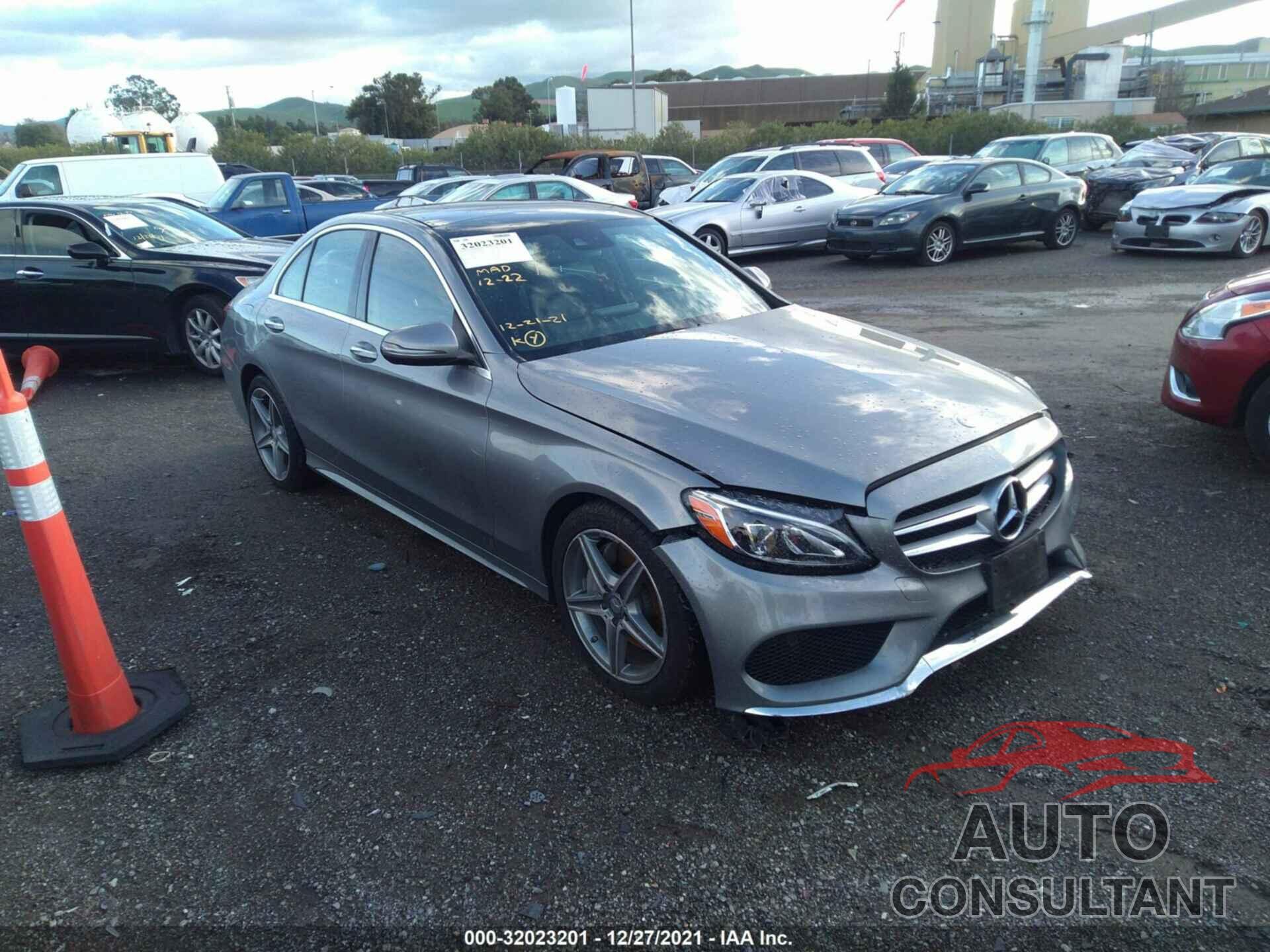 MERCEDES-BENZ C-CLASS 2016 - 55SWF4KB6GU134441