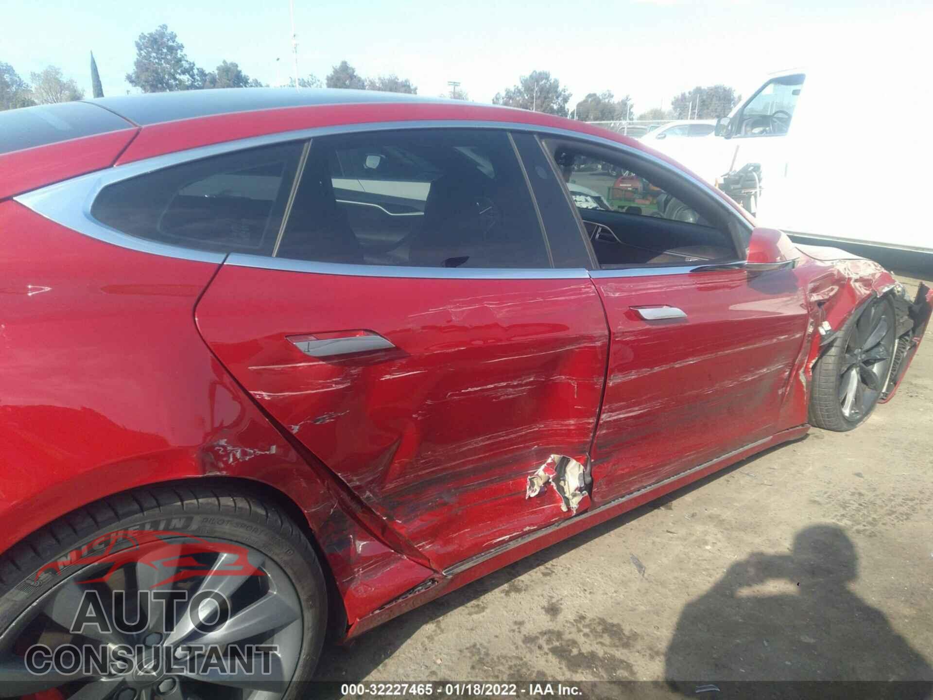 TESLA MODEL S 2017 - 5YJSA1E46HF229528