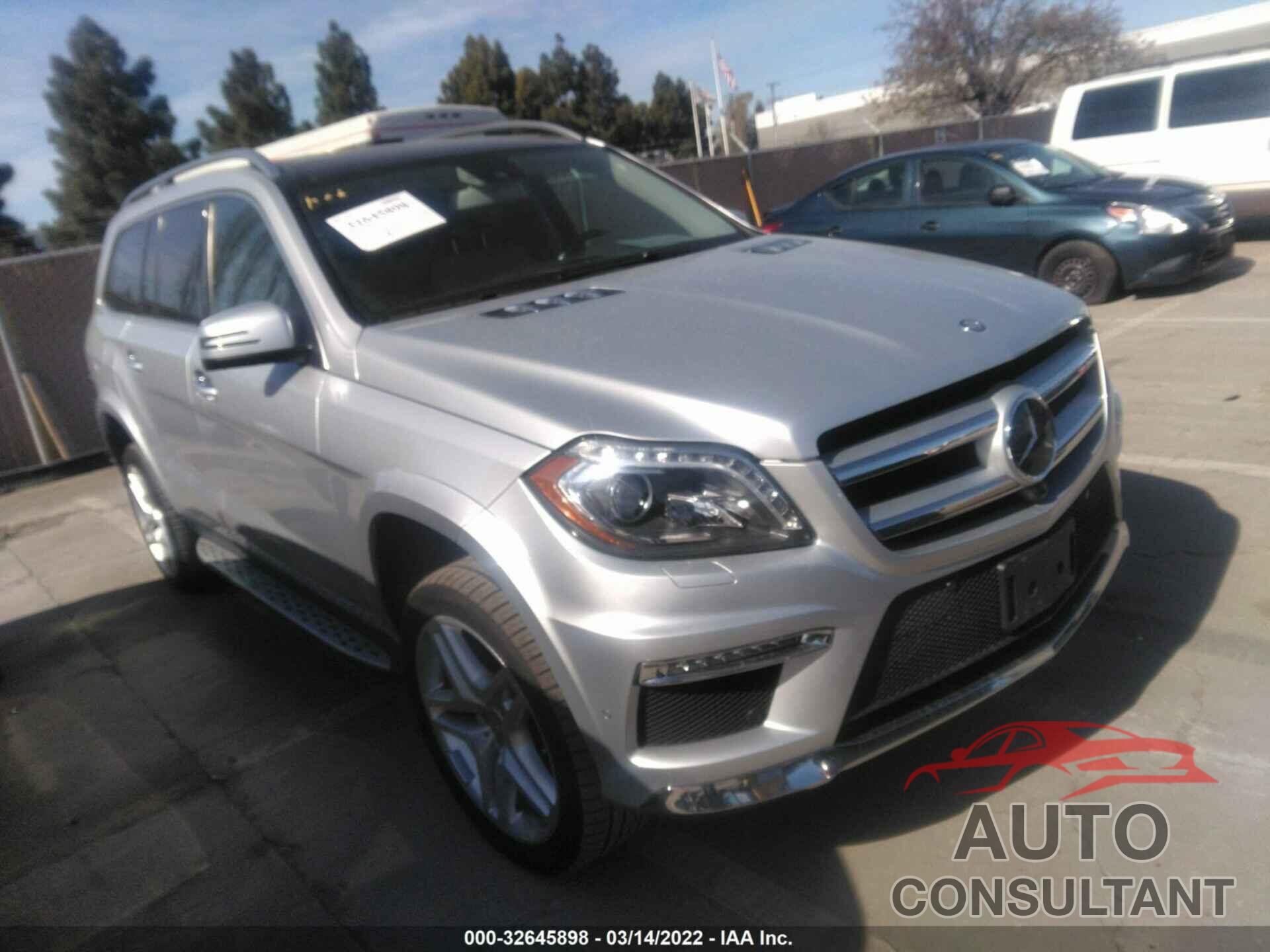 MERCEDES-BENZ GL 2016 - 4JGDF7DE9GA654218