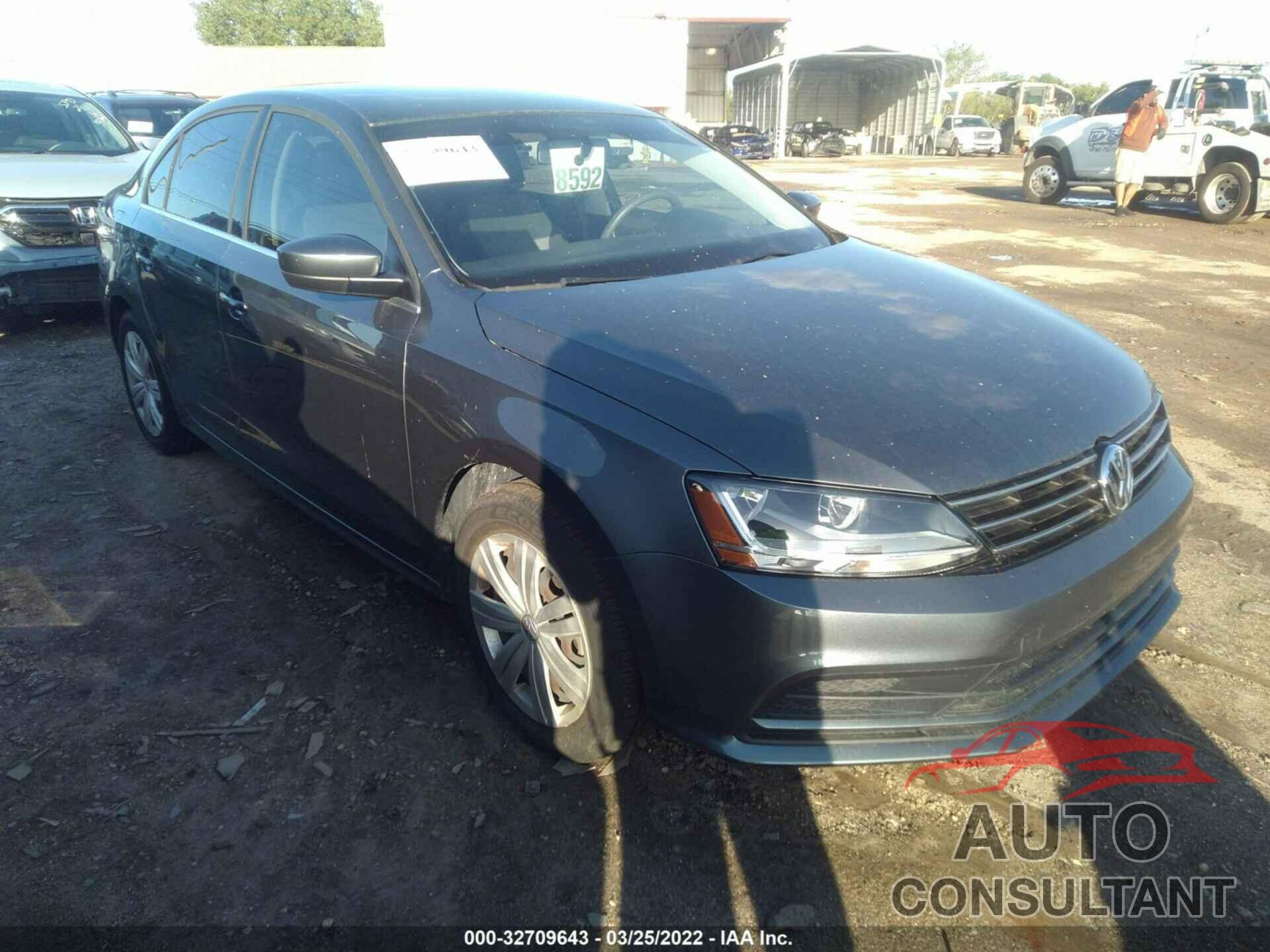 VOLKSWAGEN JETTA 2017 - 3VW2B7AJ7HM233642