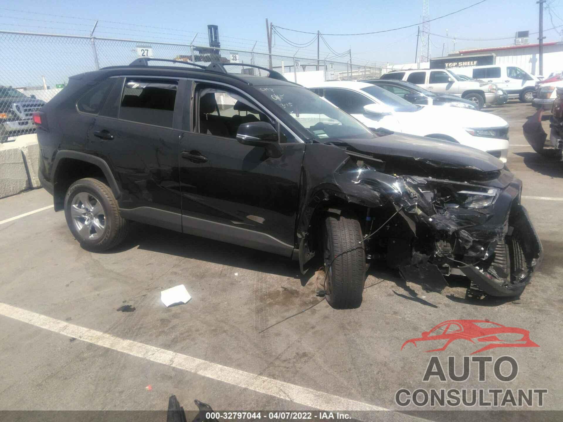 TOYOTA RAV4 2022 - 2T3W1RFV2NC183114