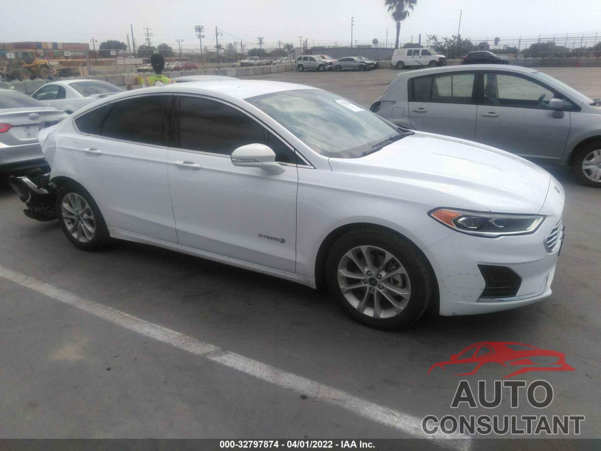 FORD FUSION HYBRID 2019 - 3FA6P0MU6KR189636