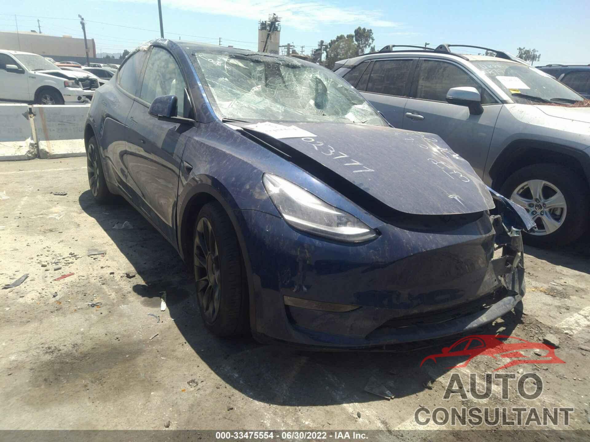 TESLA MODEL Y 2020 - 5YJYGDEE0LF023777