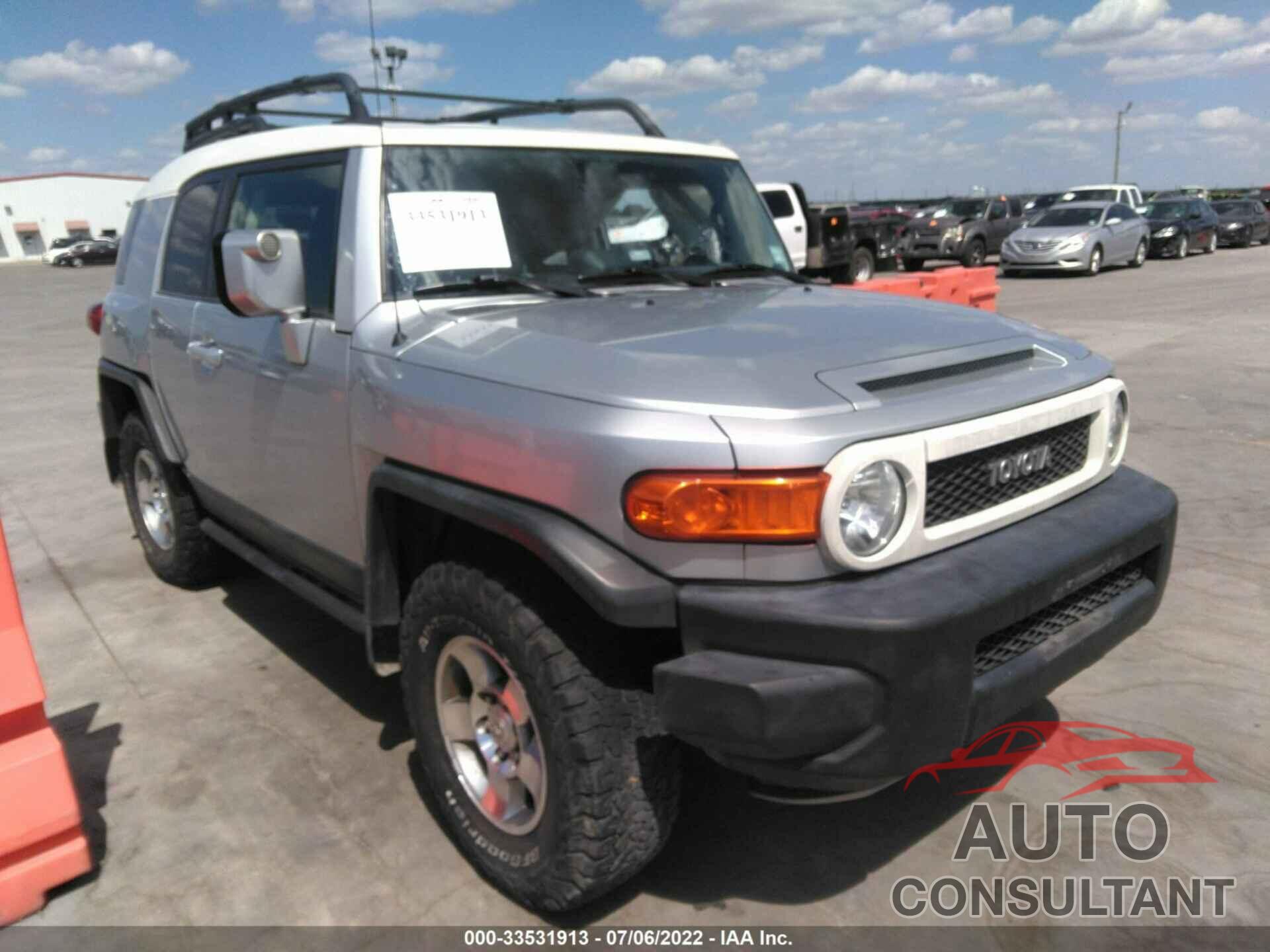 TOYOTA FJ CRUISER 2008 - JTEBU11F08K042976