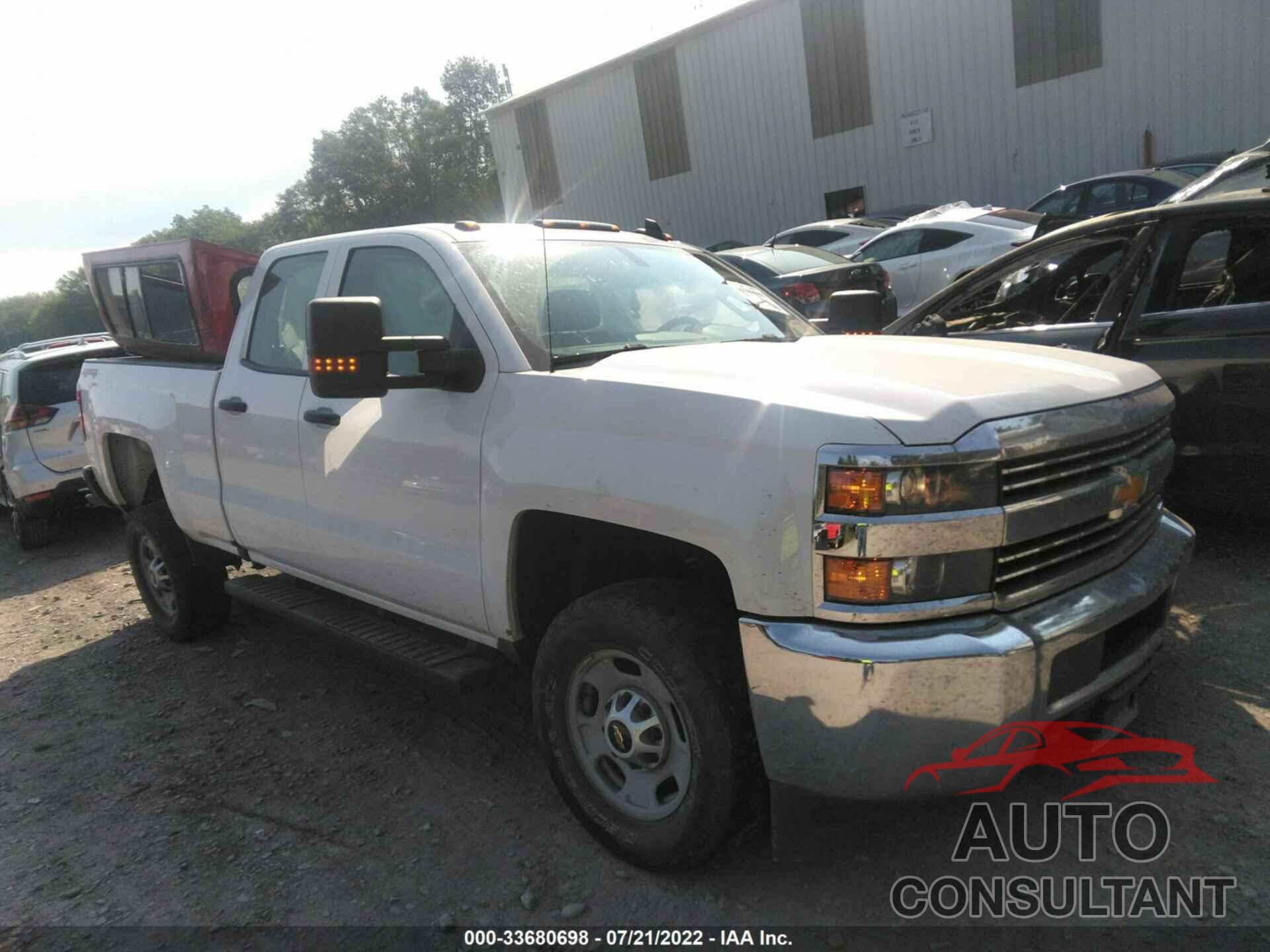 CHEVROLET SILVERADO 2500HD 2018 - 1GC2KUEG5JZ286506